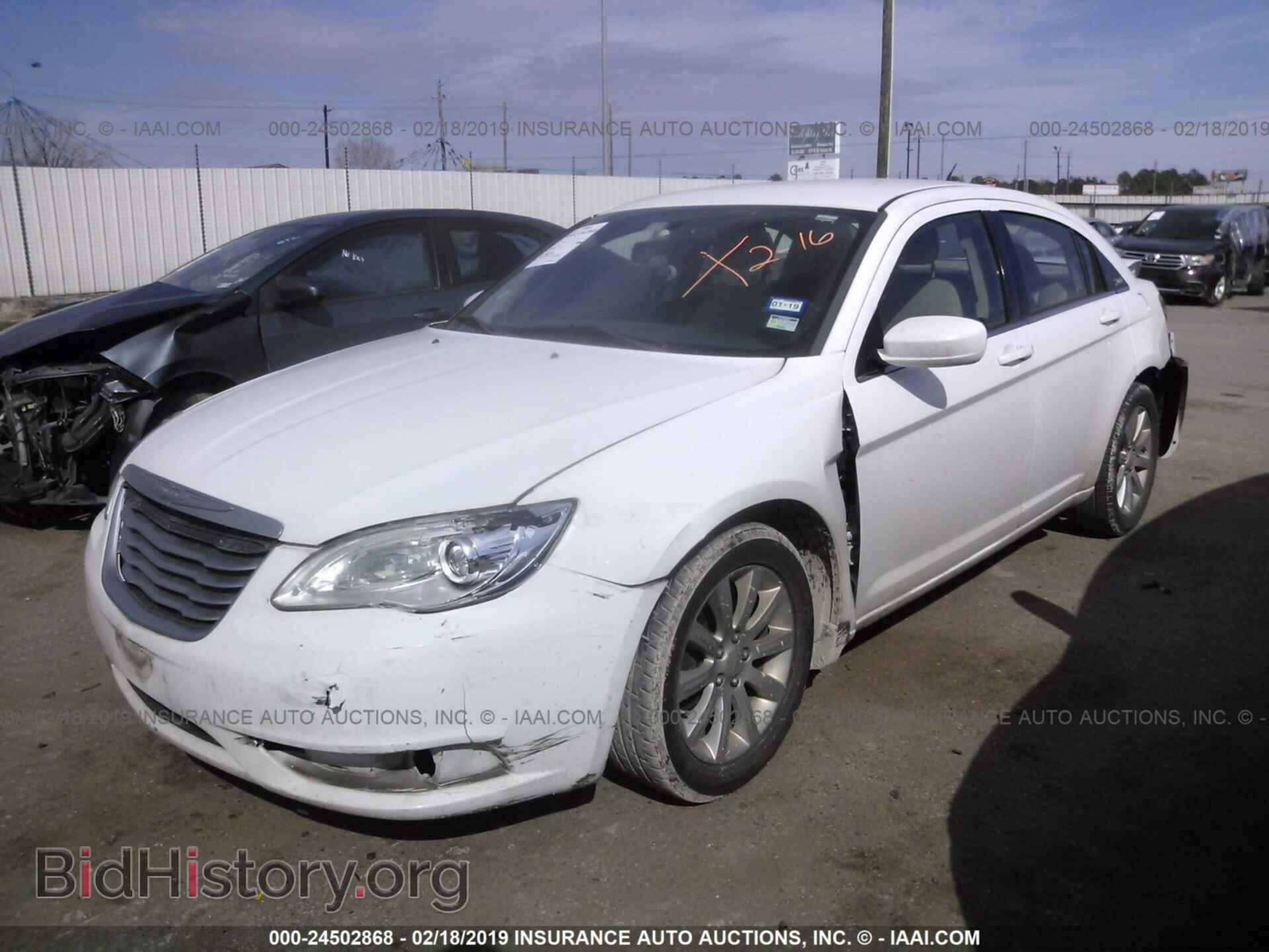 2013 CHRYSLER 200 - VIN: 1C3CCBBB1DN557625 - Photo 2