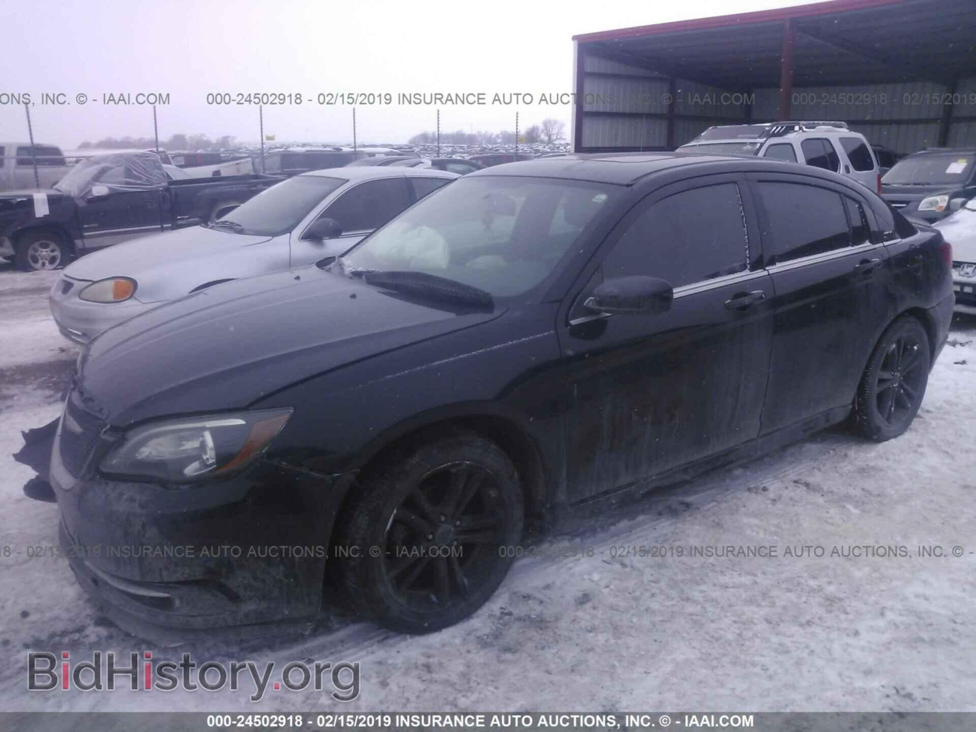 2013 CHRYSLER 200 - VIN: 1C3CCBCG6DN719422 - Фото 2