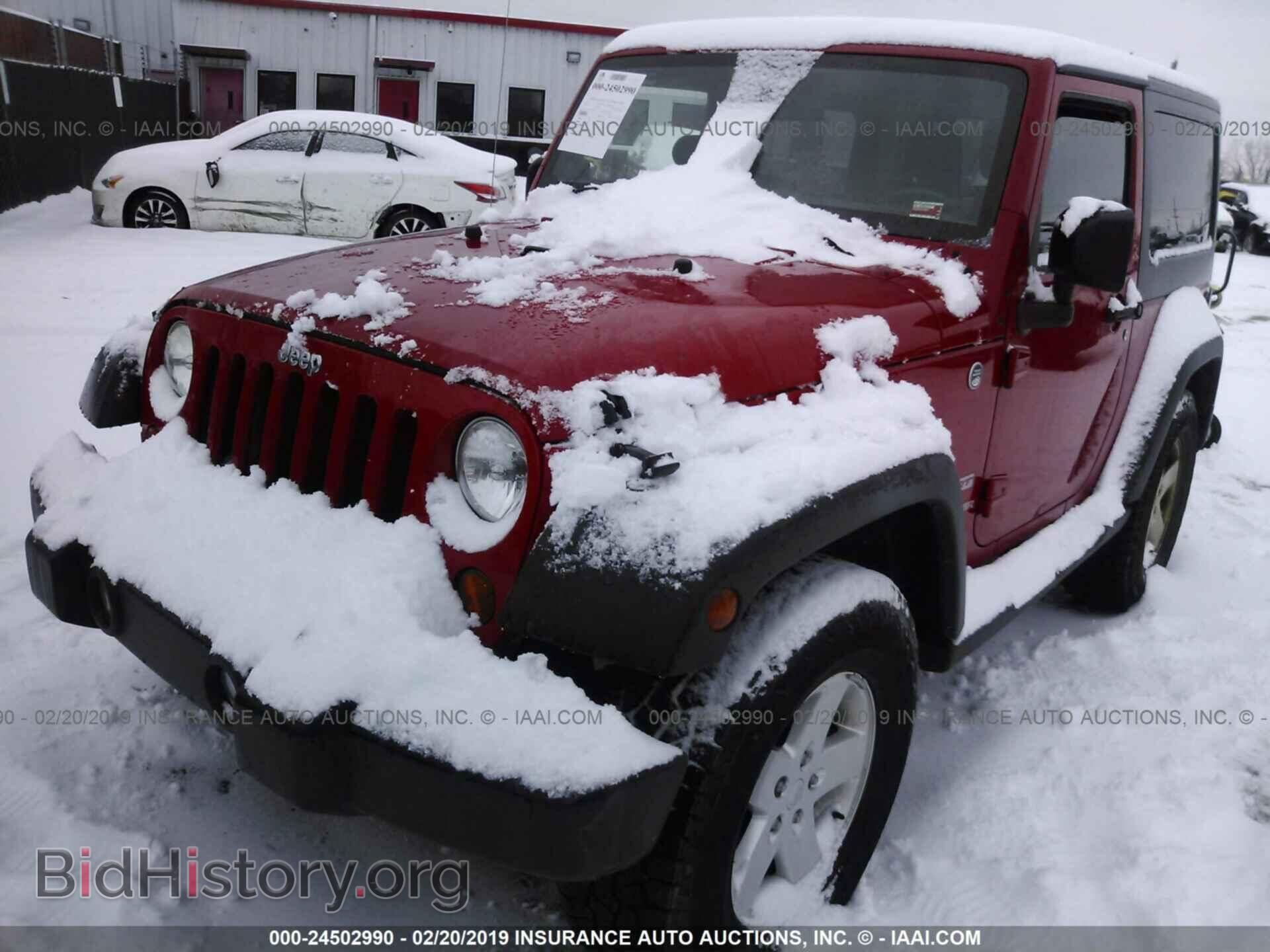 2011 JEEP WRANGLER - VIN: 1J4AA2D18BL601118 - Фото 2