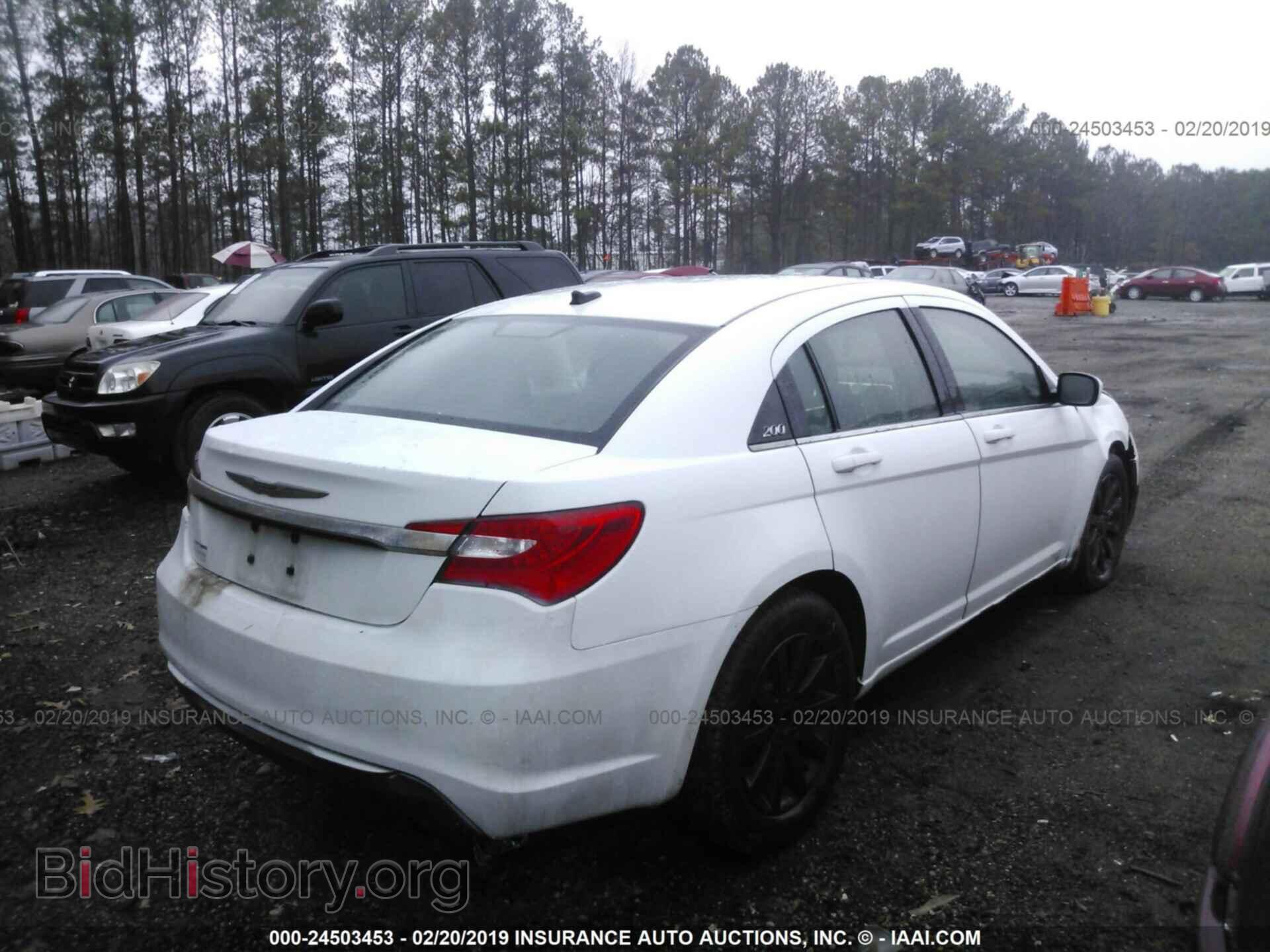 2012 CHRYSLER 200 - VIN: 1C3CCBBB2CN117590 - Фото 4