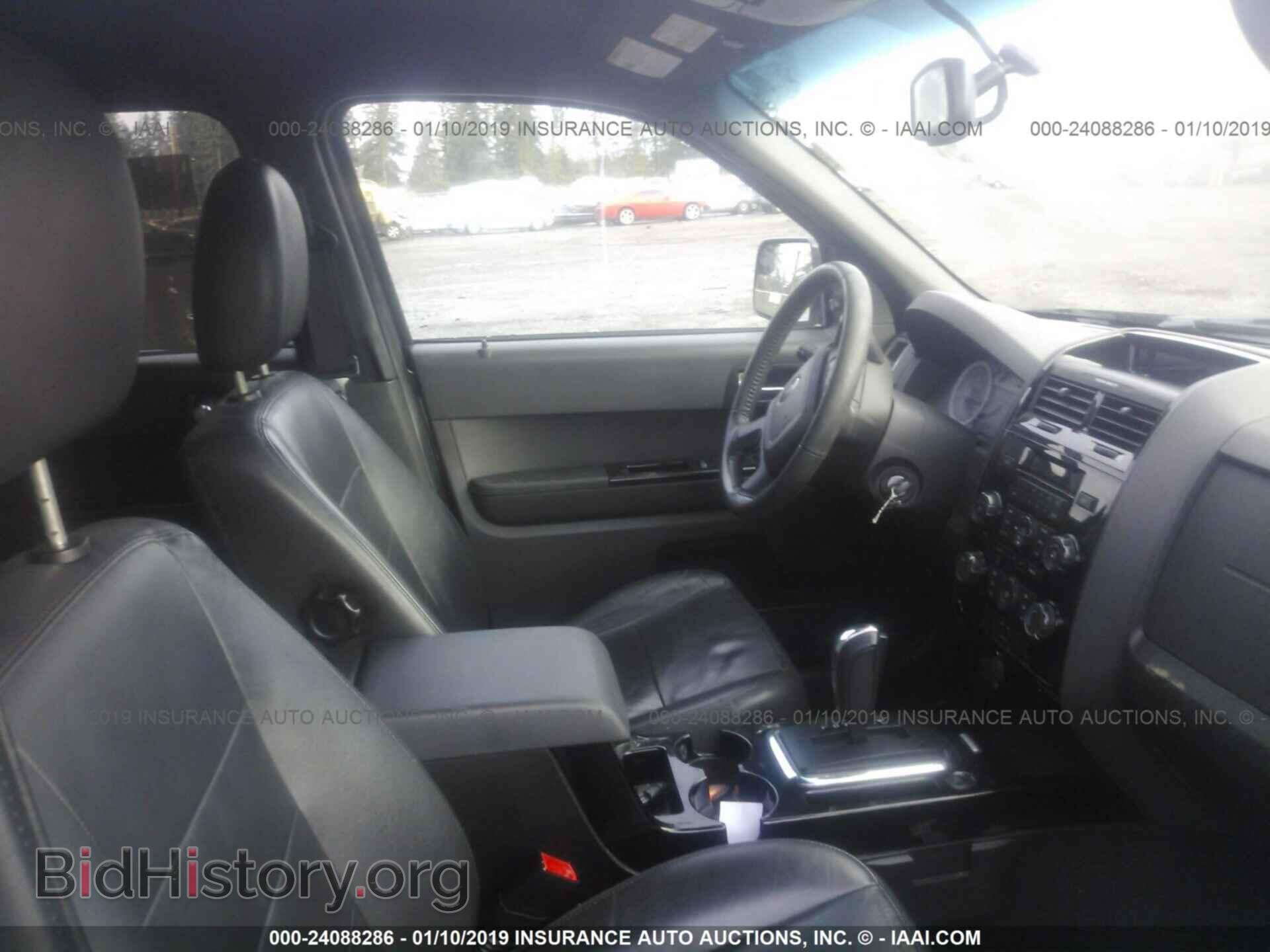 2011 FORD ESCAPE - VIN: 1FMCU9EG2BKB60301 - Photo 5