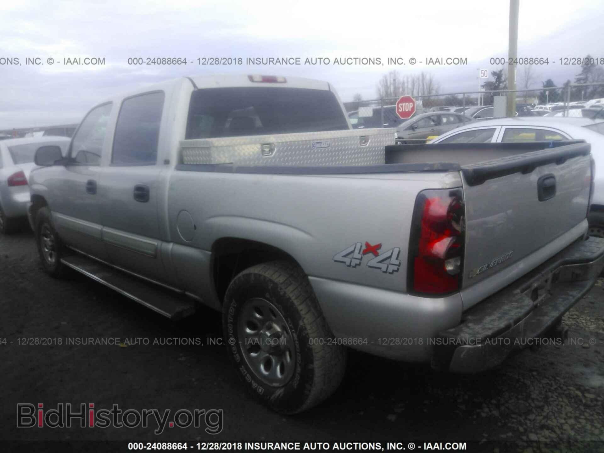 2006 CHEVROLET SILVERADO - VIN: 2GCEK13T361179899 - Фото 3