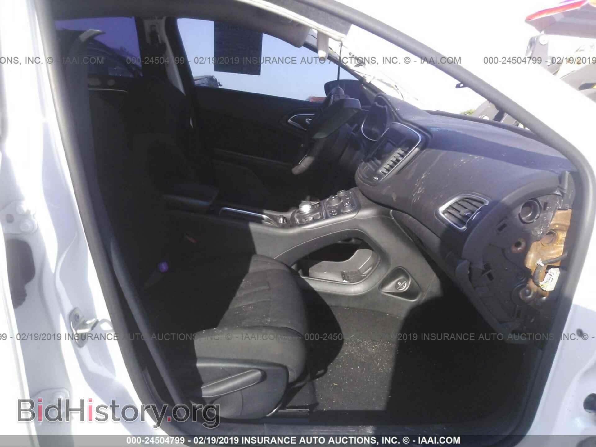 2015 CHRYSLER 200 - VIN: 1C3CCCAB7FN561673 - Фото 5