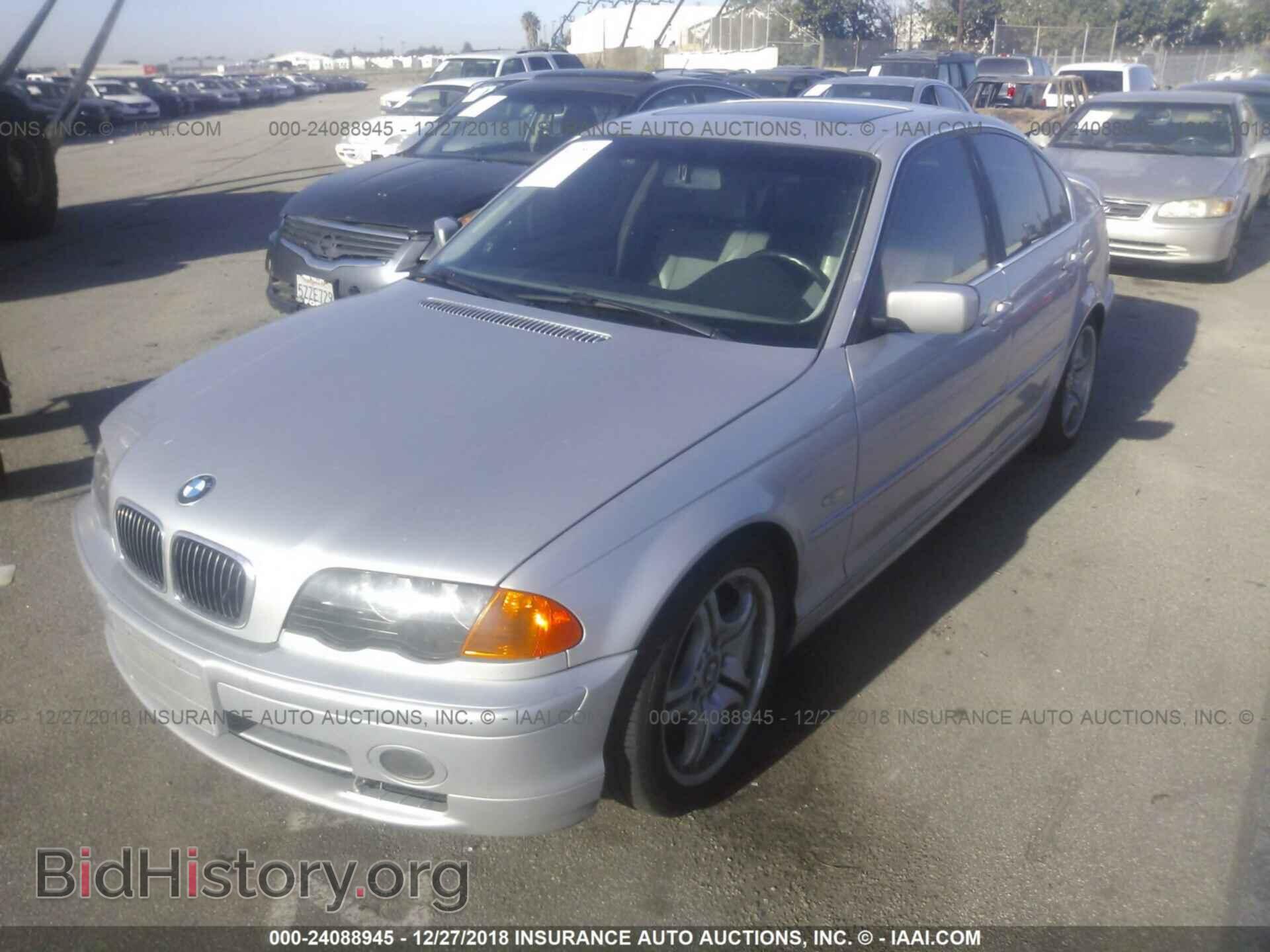 2001 BMW 330 - VIN: WBAAV53401FJ66676 - Фото 2