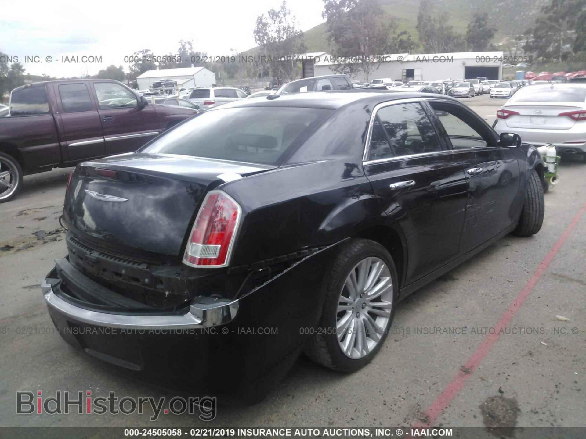 2011 CHRYSLER 300 - VIN: 2C3CA5CG0BH594172 - Фото 4