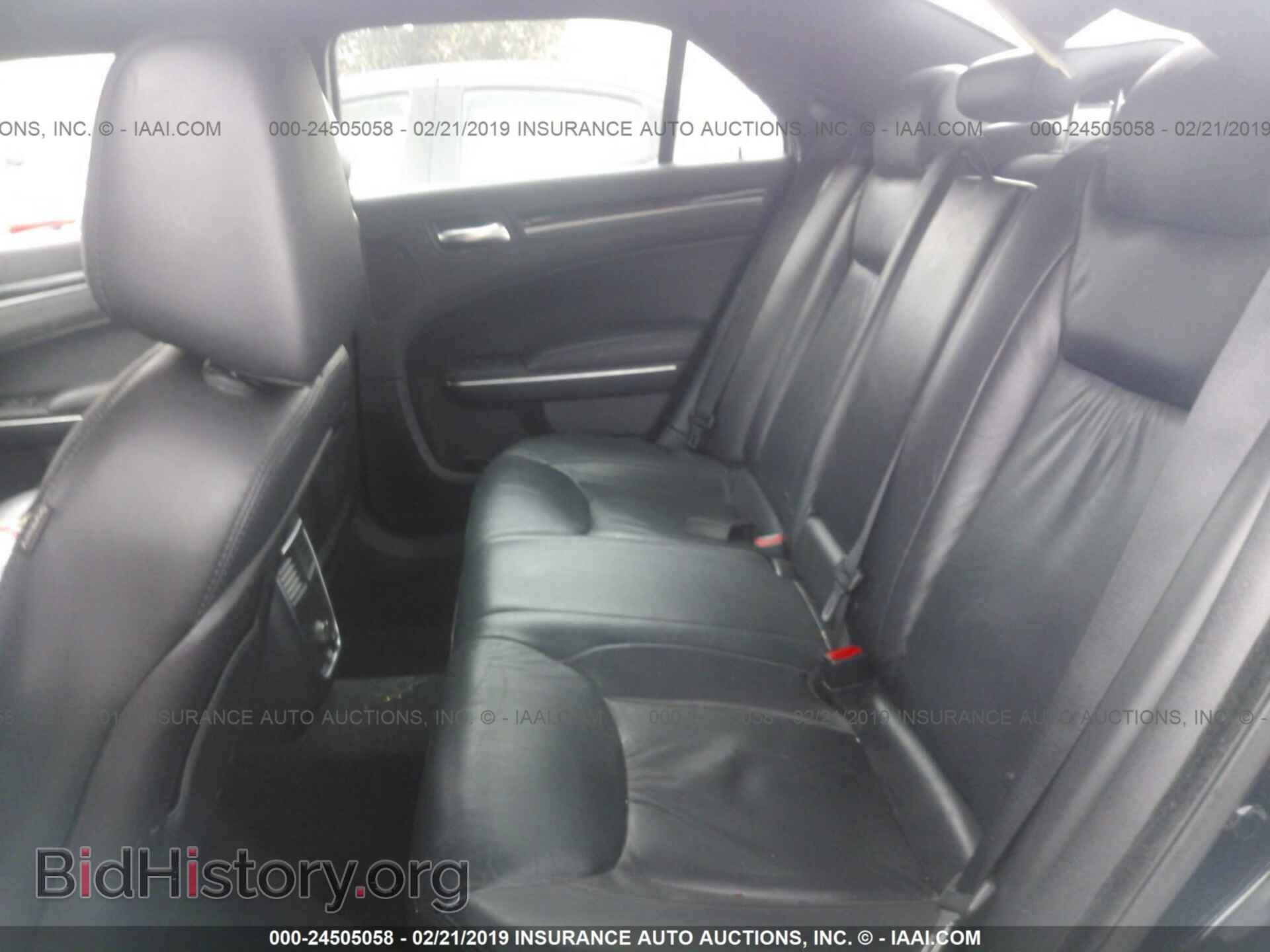 2011 CHRYSLER 300 - VIN: 2C3CA5CG0BH594172 - Фото 8