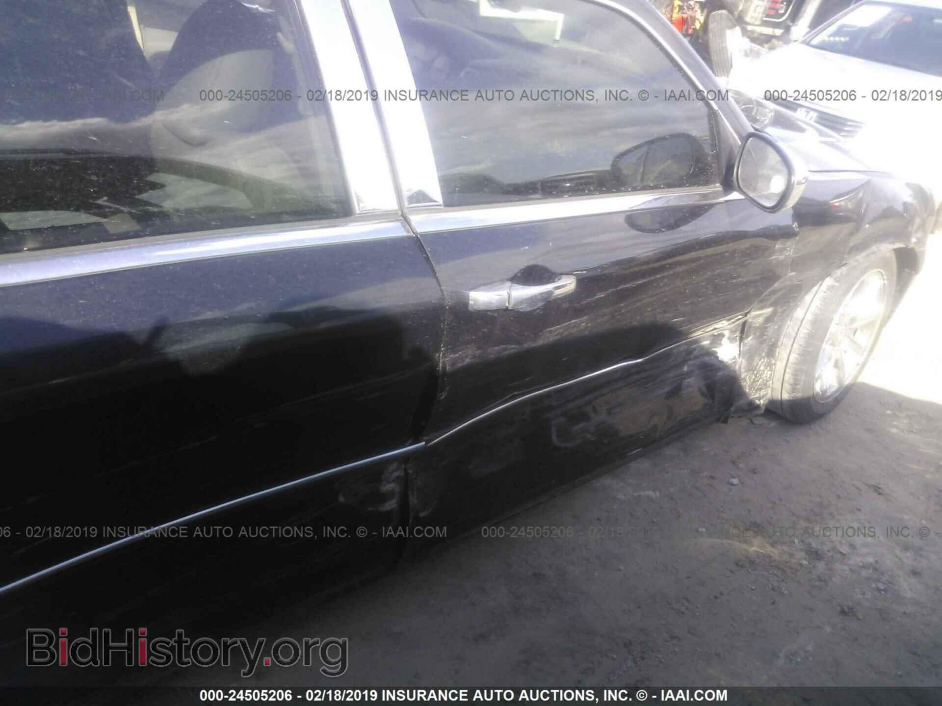 2006 CHRYSLER 300C - VIN: 2C3KA63H76H110238 - Фото 6