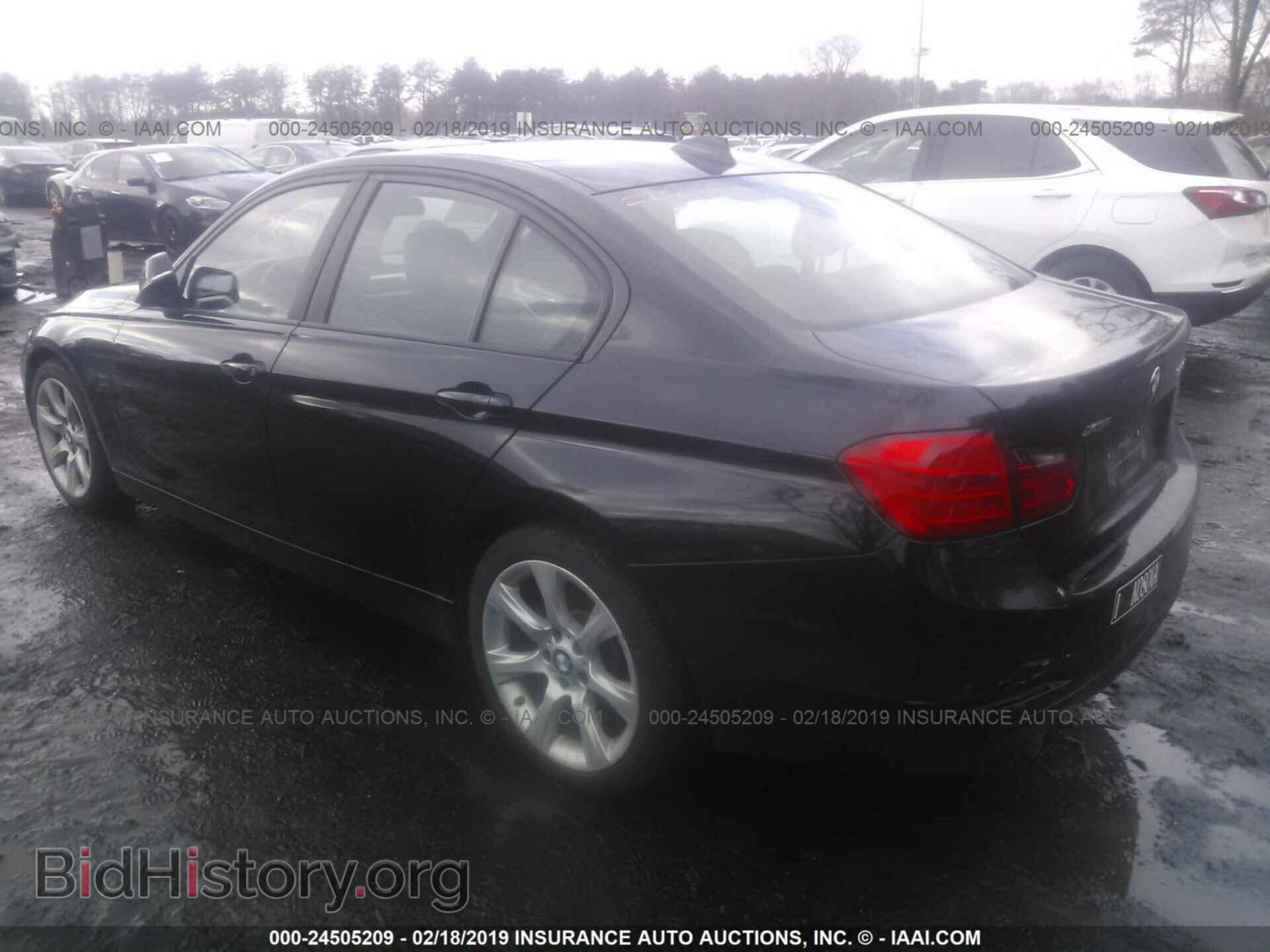 2014 BMW 320 - VIN: WBA3C3G57ENS70860 - Фото 3