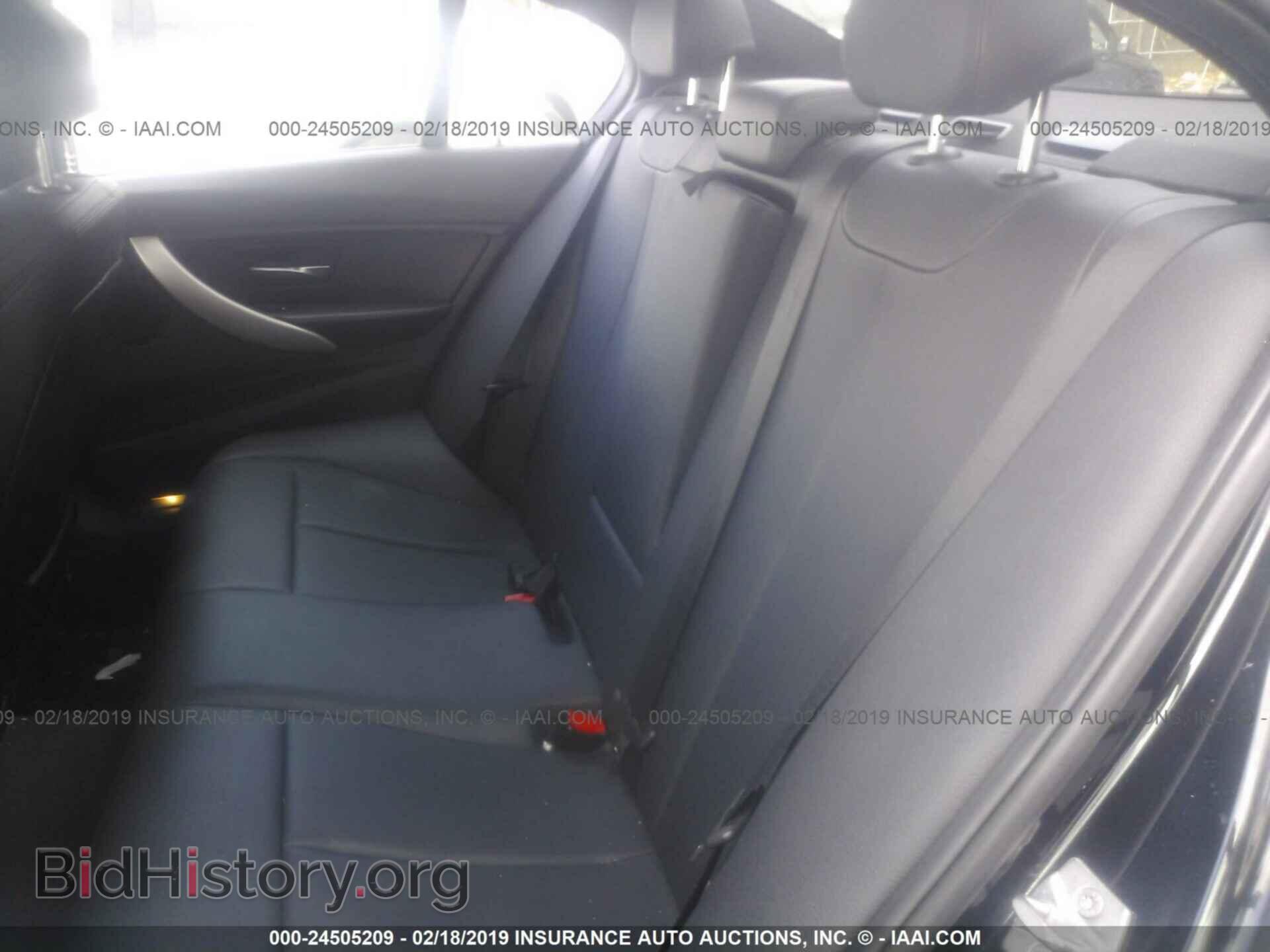 2014 BMW 320 - VIN: WBA3C3G57ENS70860 - Фото 8