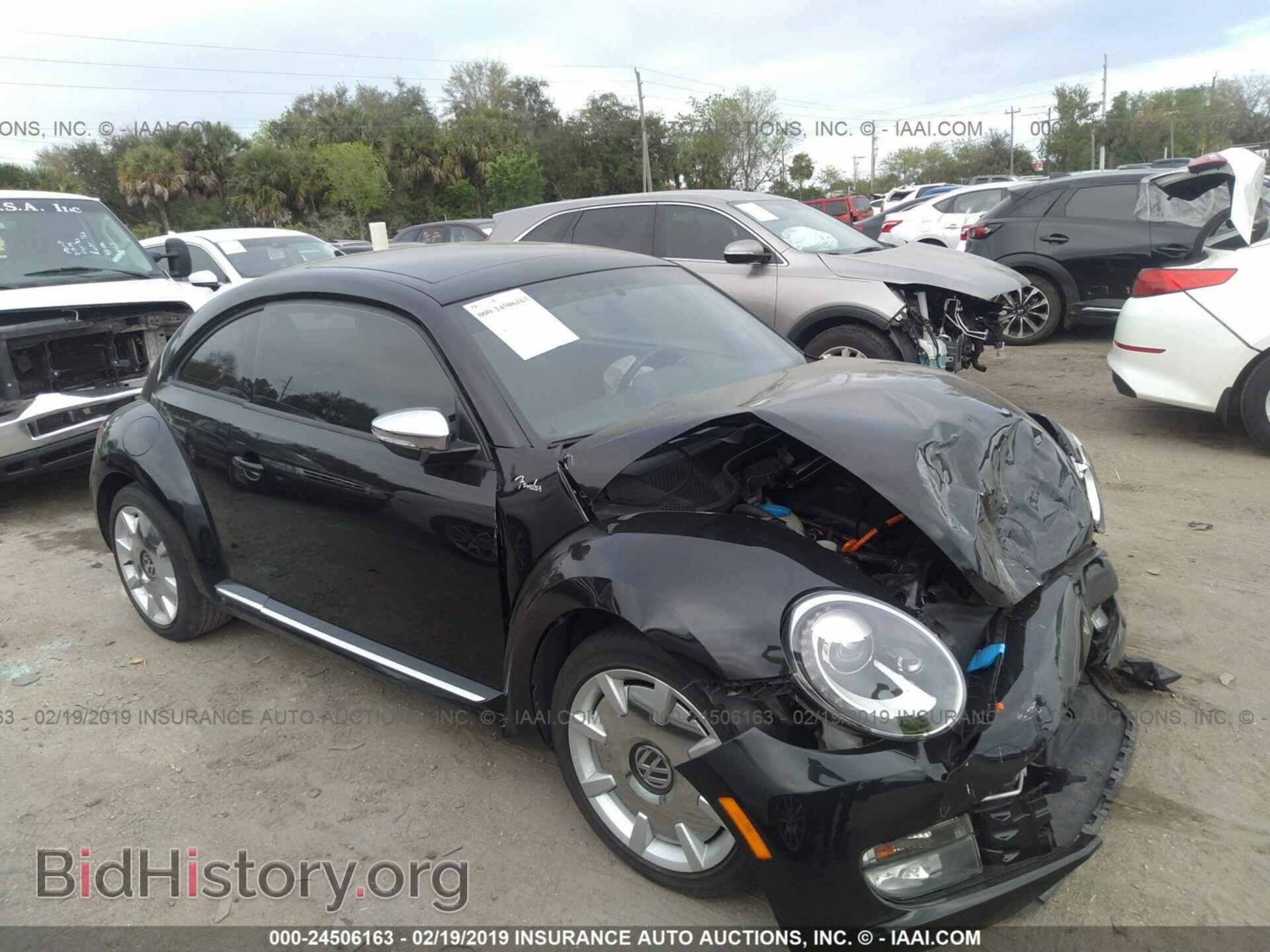 Photo 3VWVT7AT8DM685427 - VOLKSWAGEN BEETLE 2013
