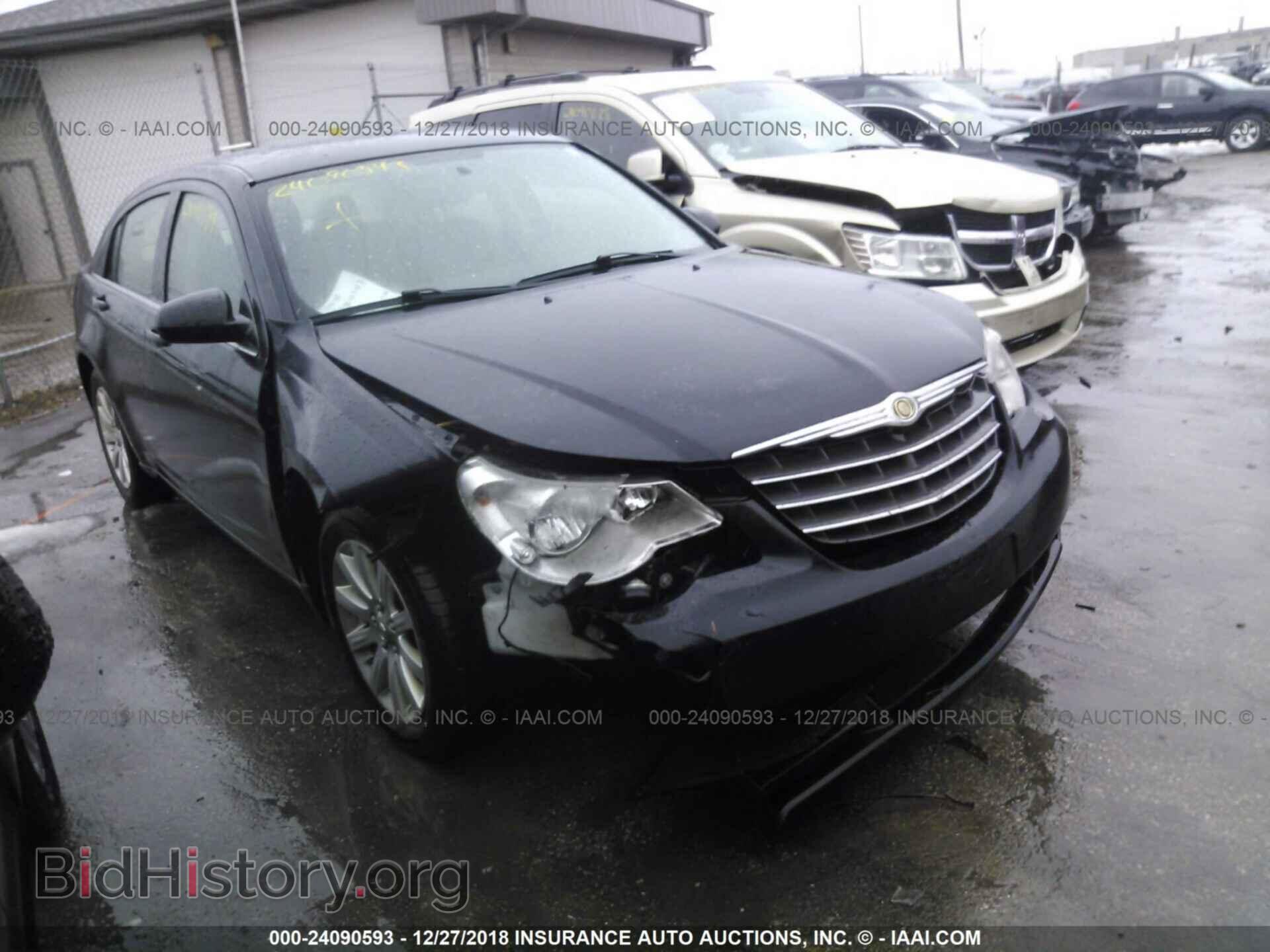 Photo 1C3CC5FB1AN137631 - CHRYSLER SEBRING 2010