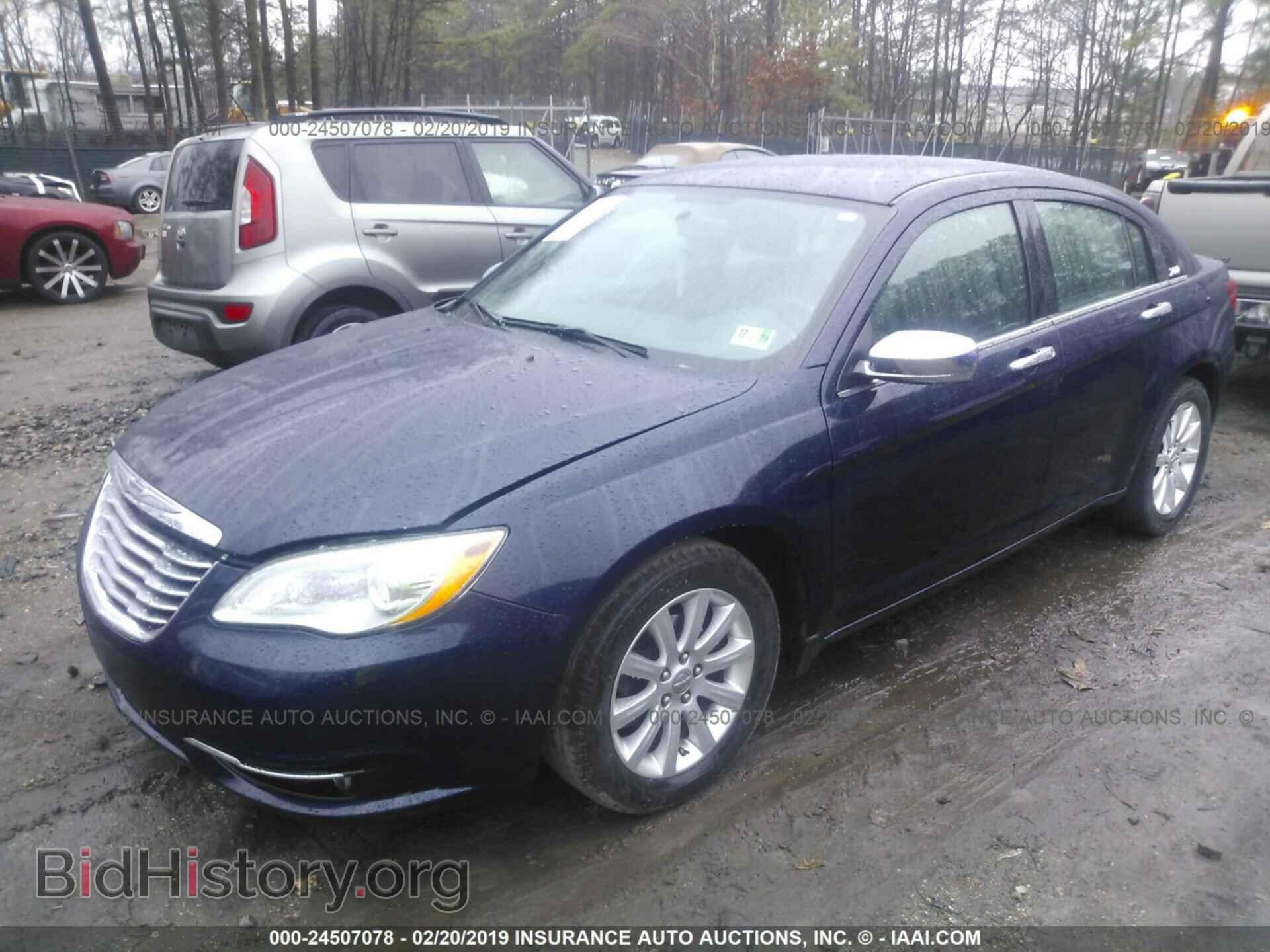 2014 CHRYSLER 200 - VIN: 1C3CCBCG1EN100468 - Фото 2