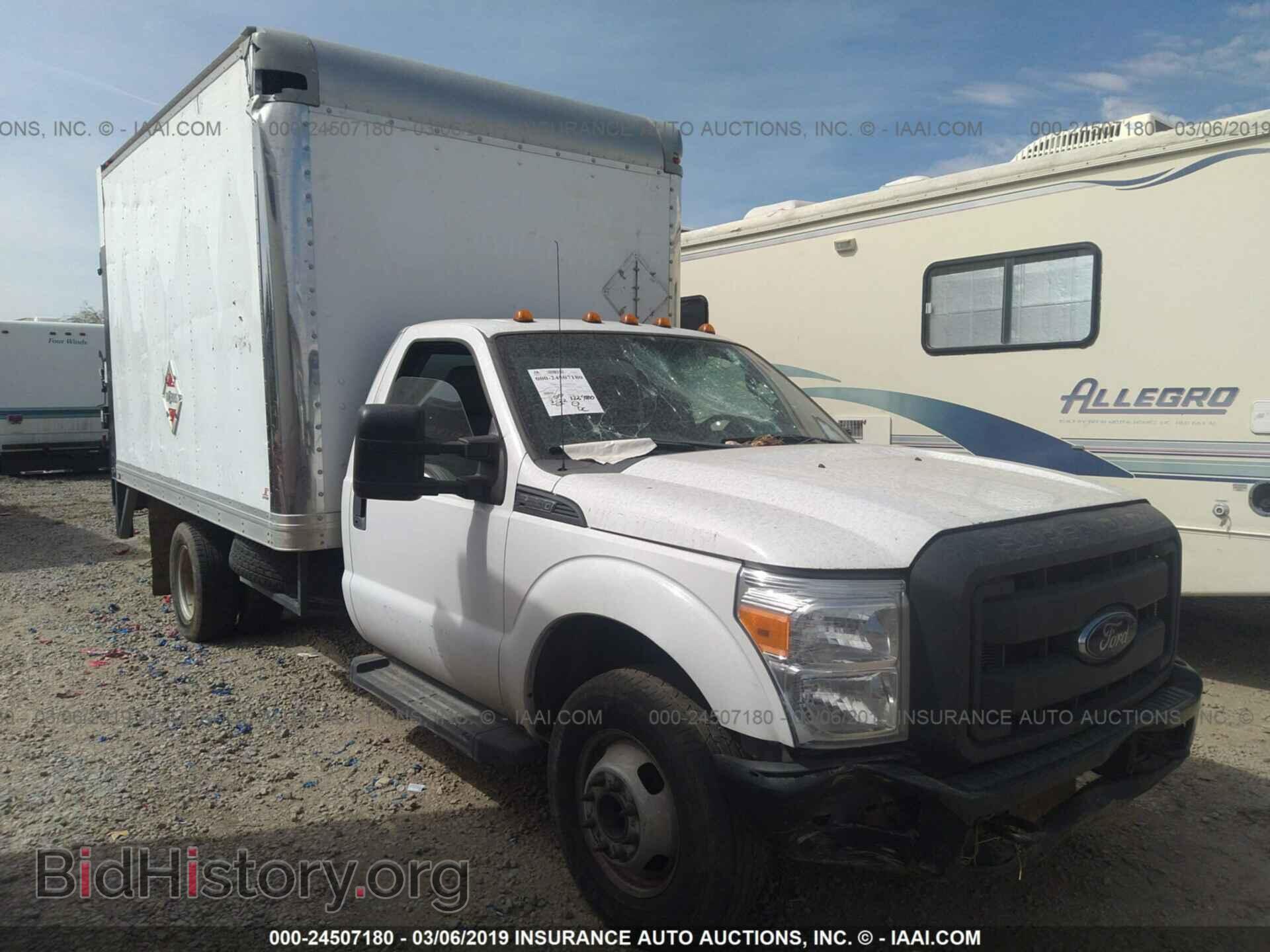 Фотография 1FDRF3G62FEC14836 - FORD F350 2015