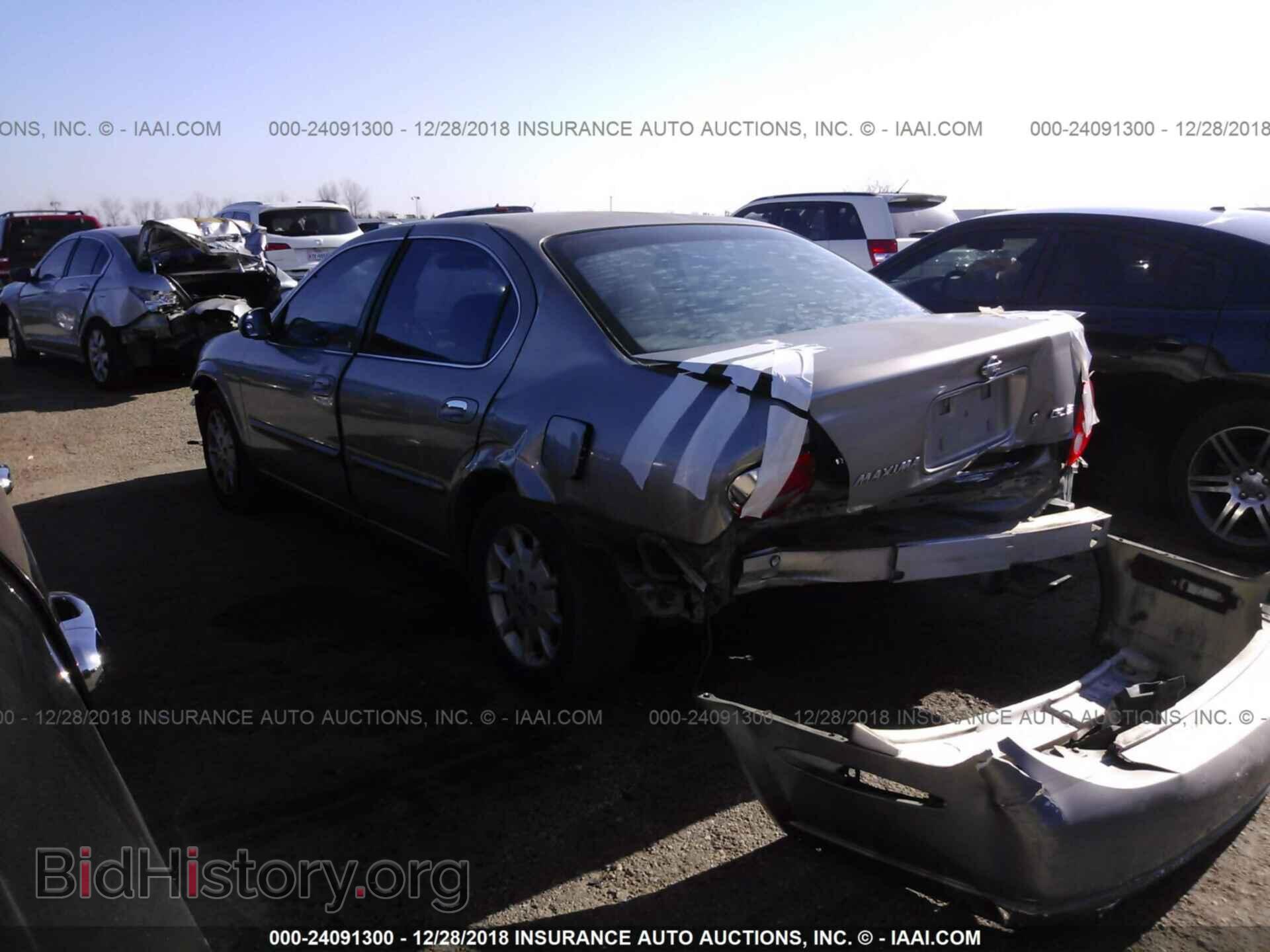 2000 NISSAN MAXIMA - VIN: JN1CA31A2YT200121 - Фото 3