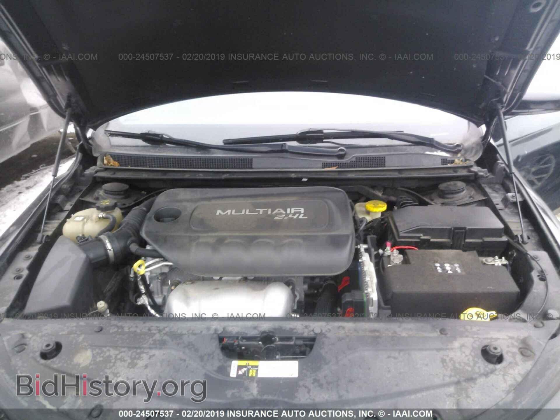 2016 CHRYSLER 200 - VIN: 1C3CCCBBXGN117915 - Photo 10