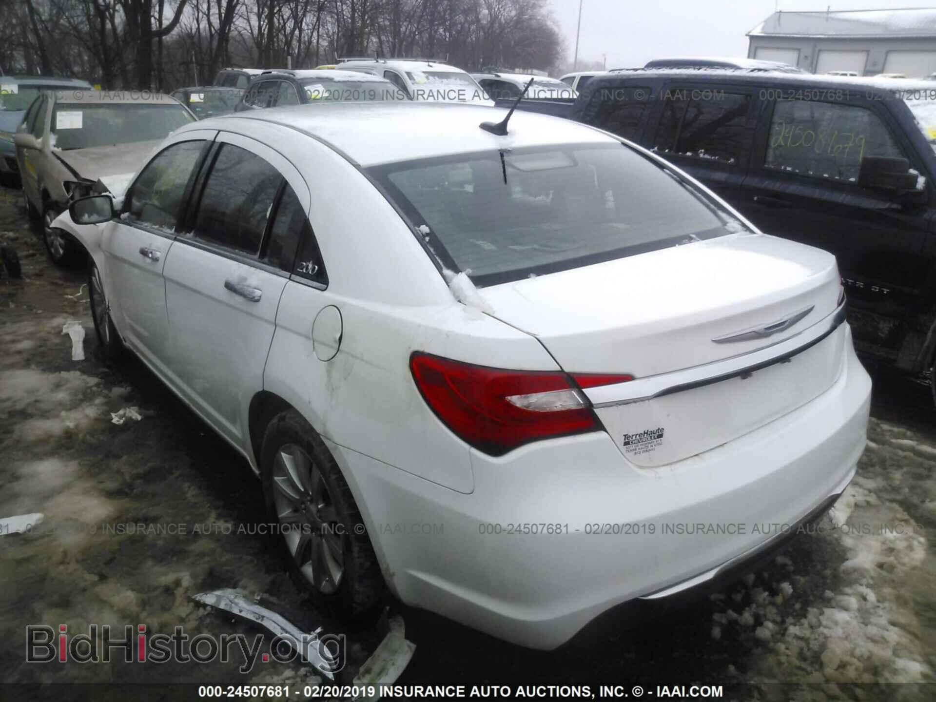 2014 CHRYSLER 200 - VIN: 1C3CCBCG2EN112161 - Фото 3