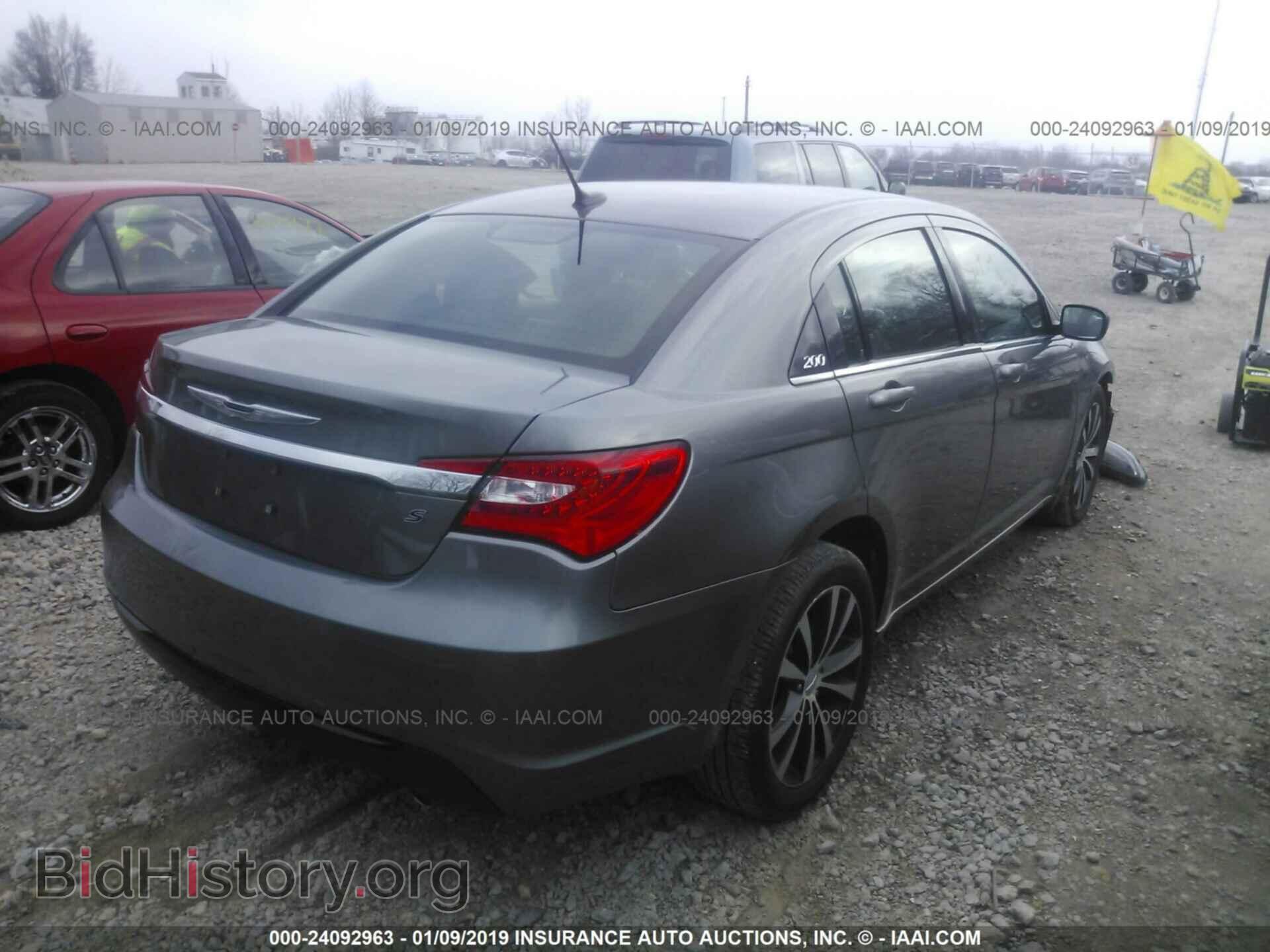 2012 CHRYSLER 200 - VIN: 1C3CCBHG5CN178158 - Фото 4