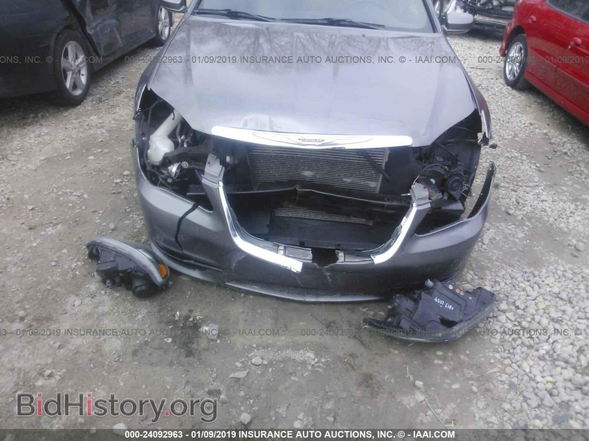2012 CHRYSLER 200 - VIN: 1C3CCBHG5CN178158 - Фото 6