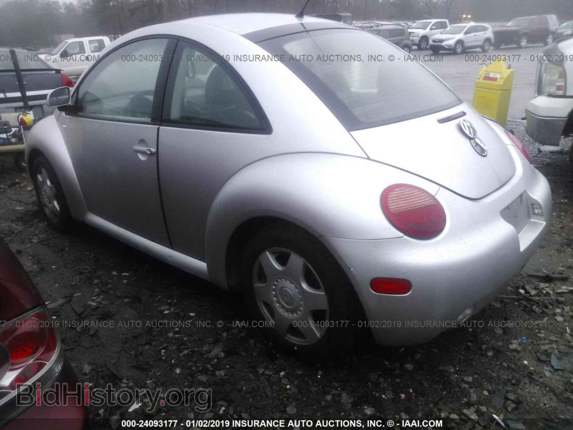 2000 VOLKSWAGEN NEW BEETLE - VIN: 3VWDD21C8YM461799 - Фото 3