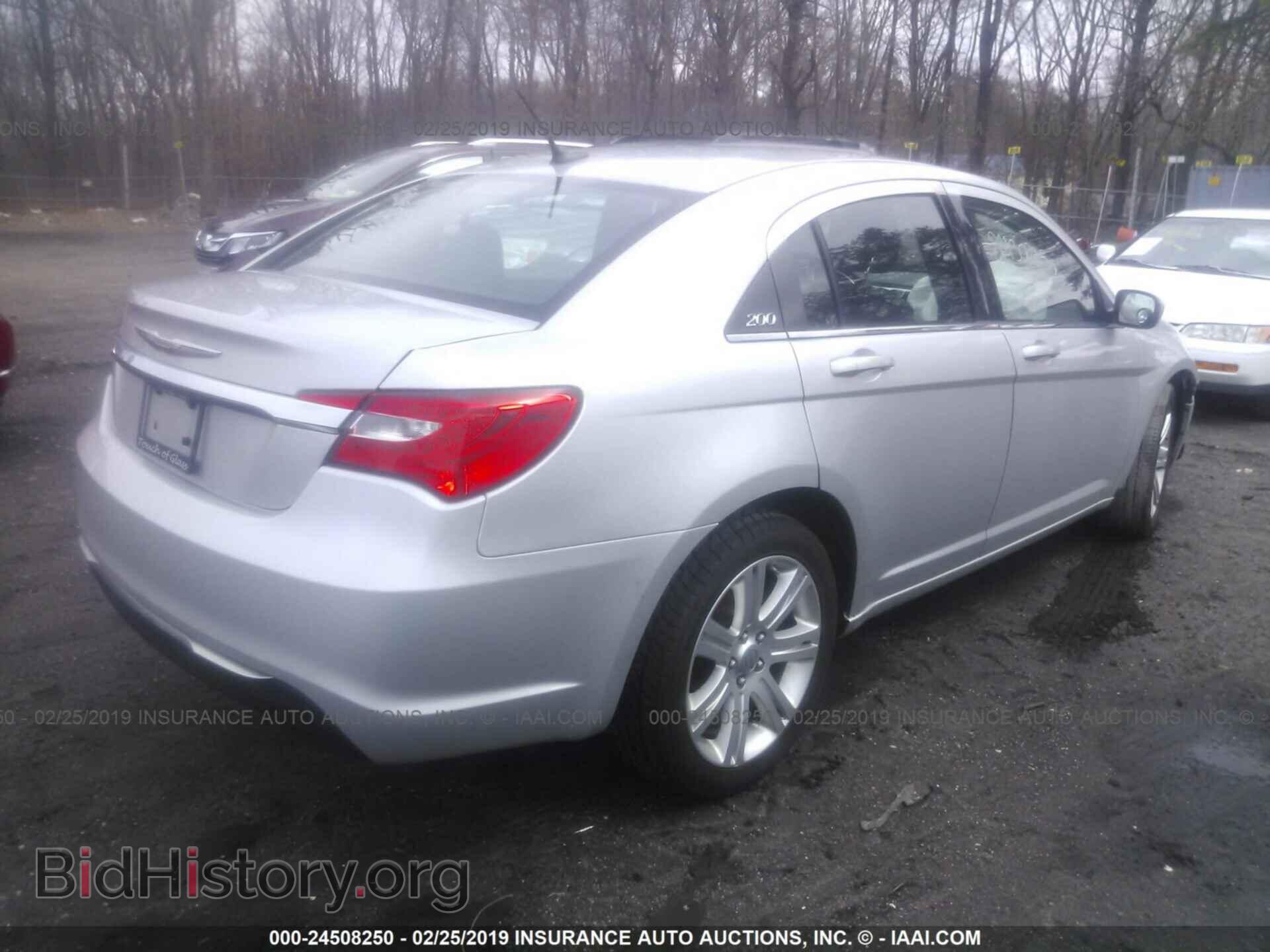 2011 CHRYSLER 200 - VIN: 1C3BC1FG6BN569620 - Фото 4