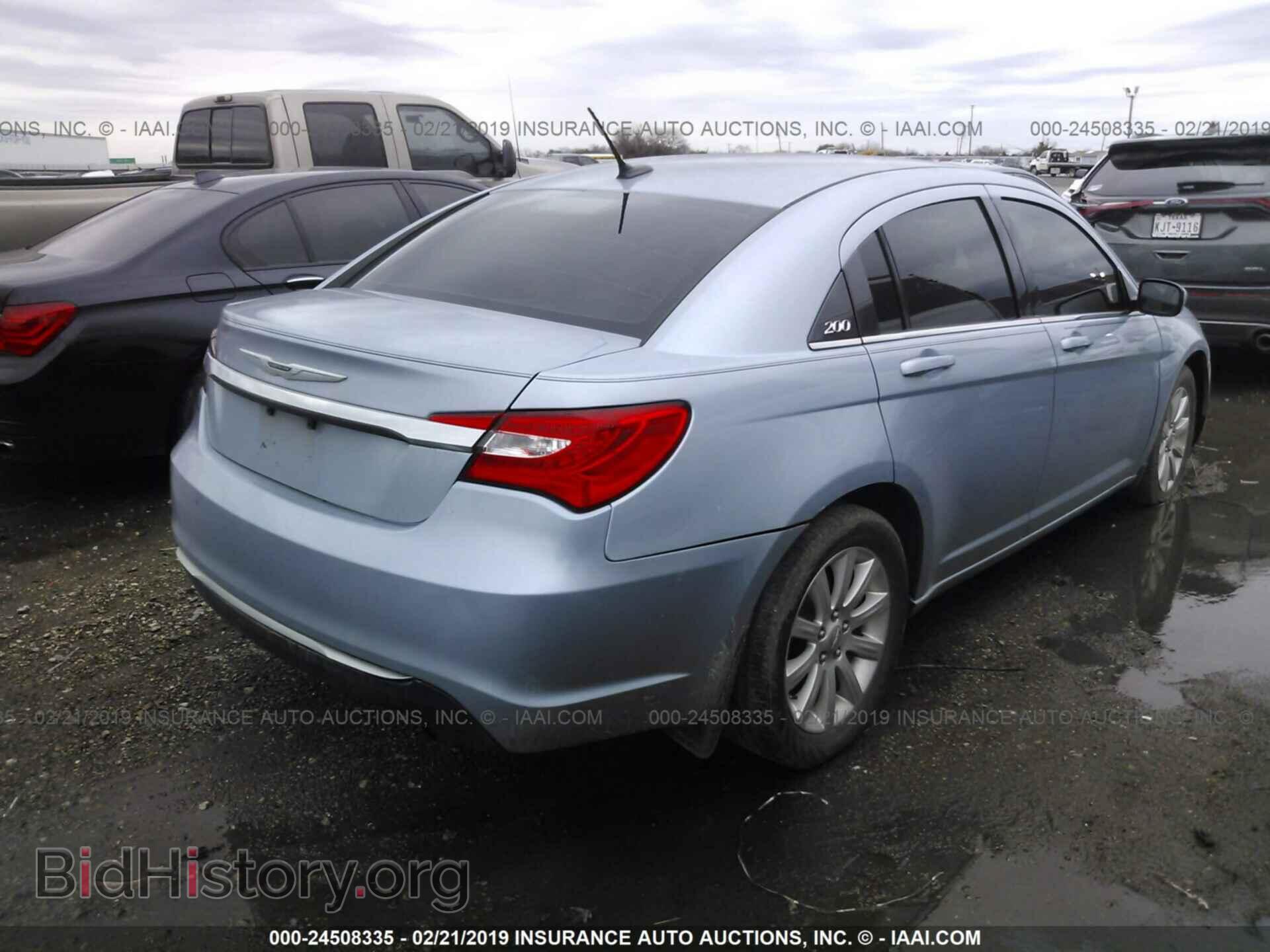 2013 CHRYSLER 200 - VIN: 1C3CCBBB8DN745042 - Photo 4