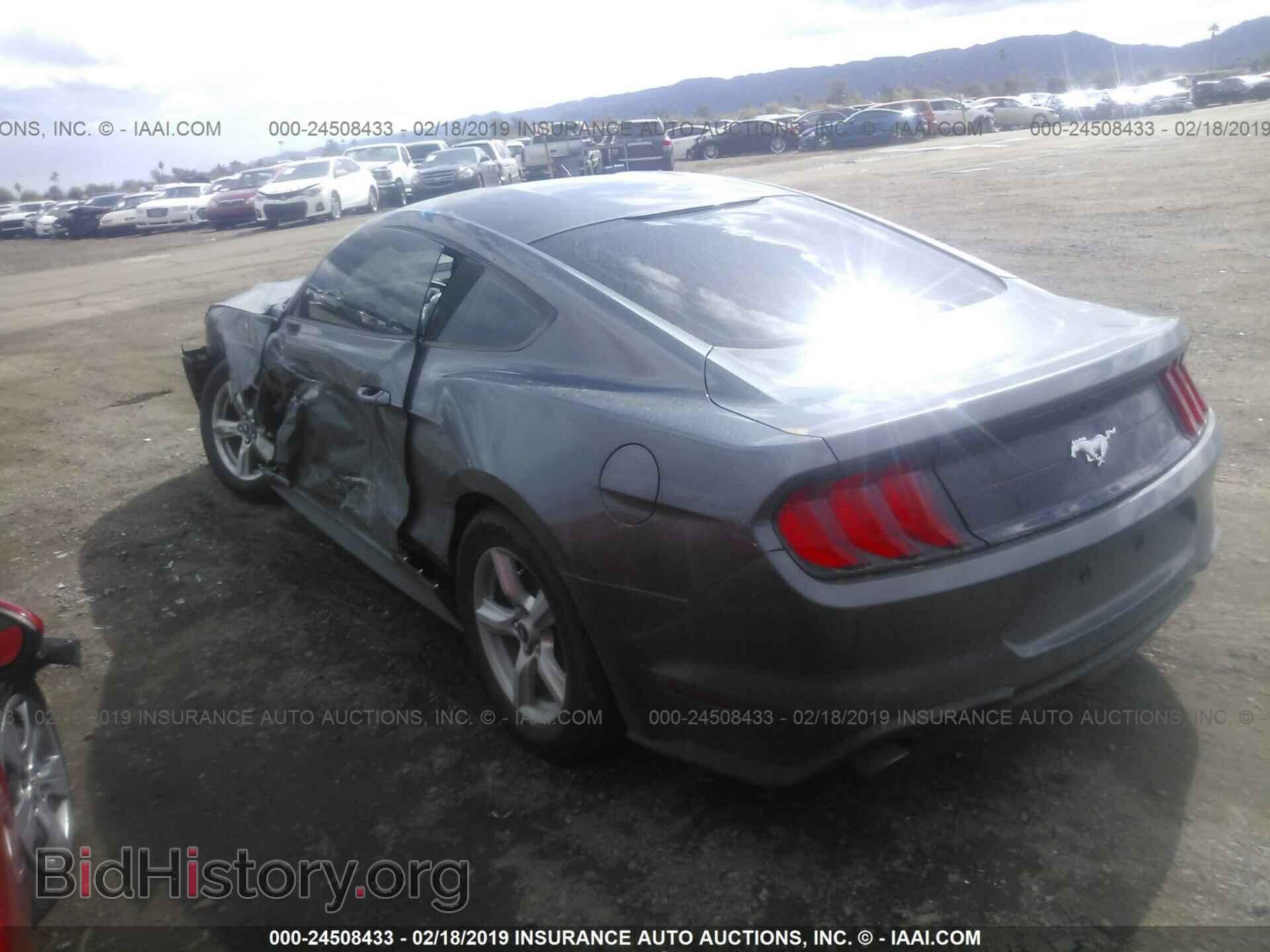 2018 FORD MUSTANG - VIN: 1FA6P8TH2J5105249 - Фото 3