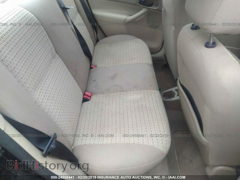 2007 Ford FOCUS (VIN 1FAFP34N07W192370) — фото 8 из 10
