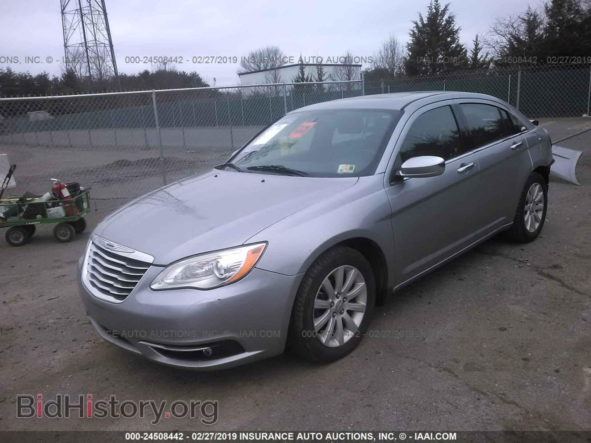 2014 CHRYSLER 200 - VIN: 1C3CCBCG7EN136066 - Фото 2