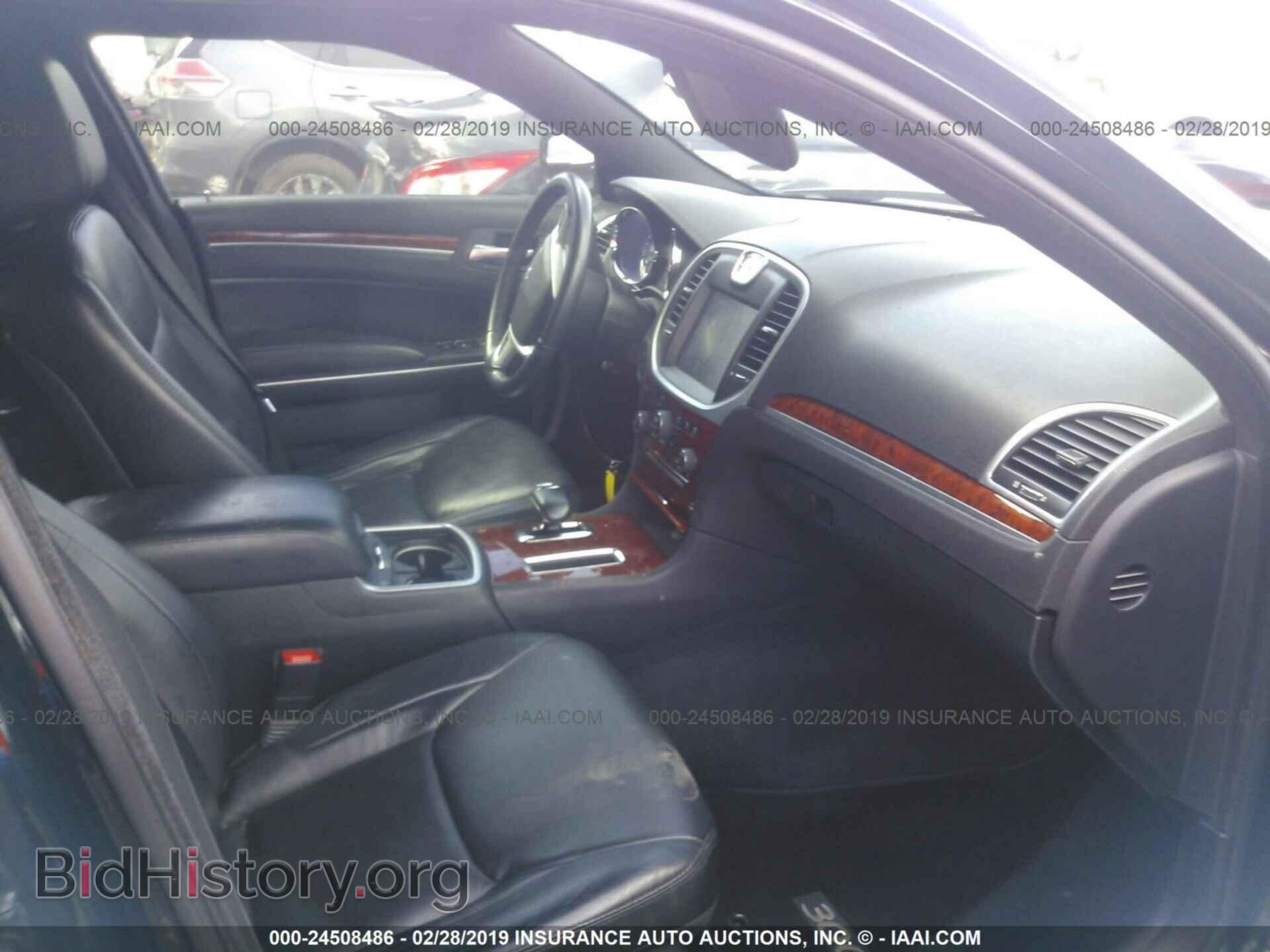 2014 CHRYSLER 300 - VIN: 2C3CCARG9EH209500 - Фото 5