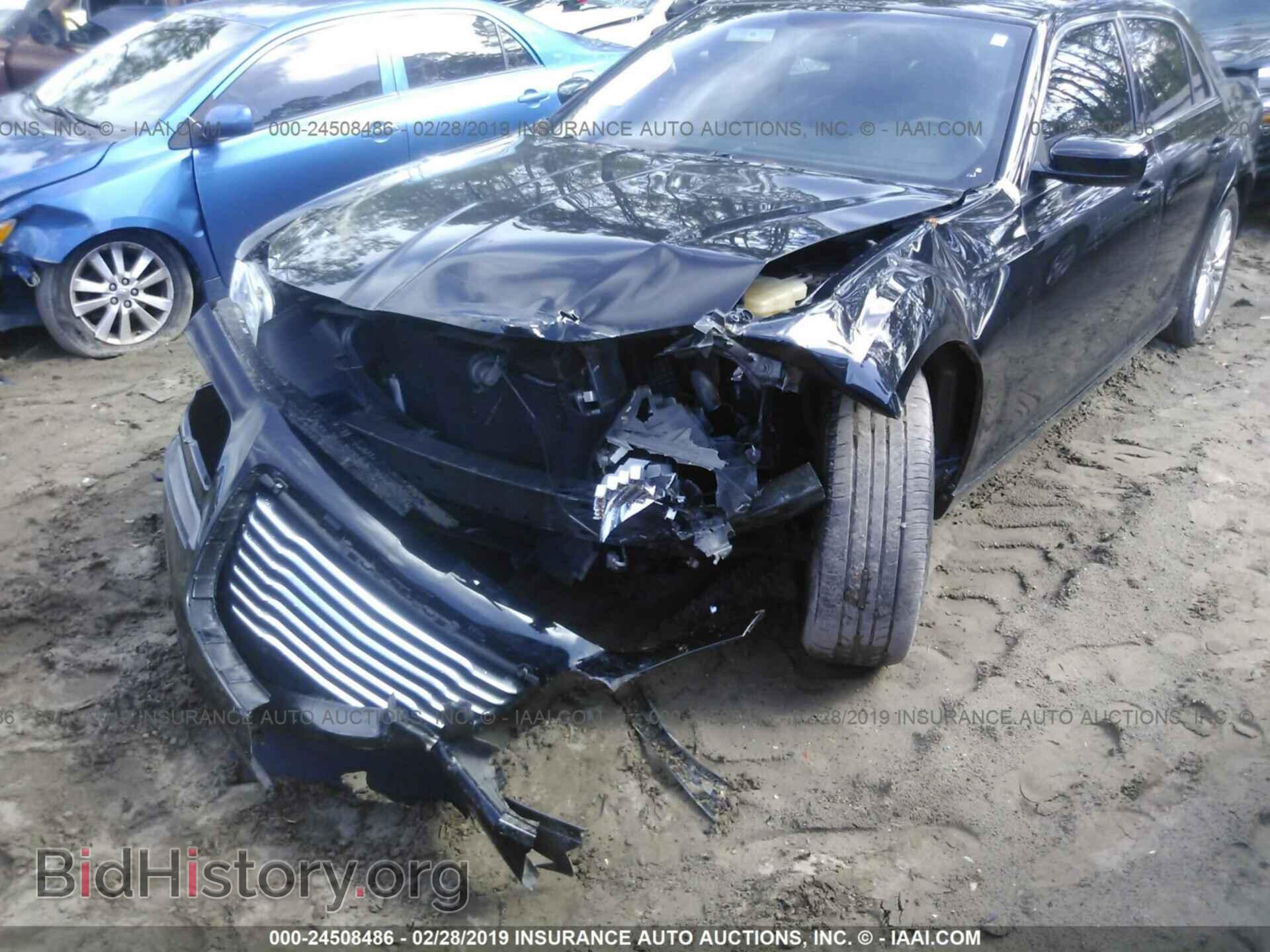 2014 CHRYSLER 300 - VIN: 2C3CCARG9EH209500 - Фото 6