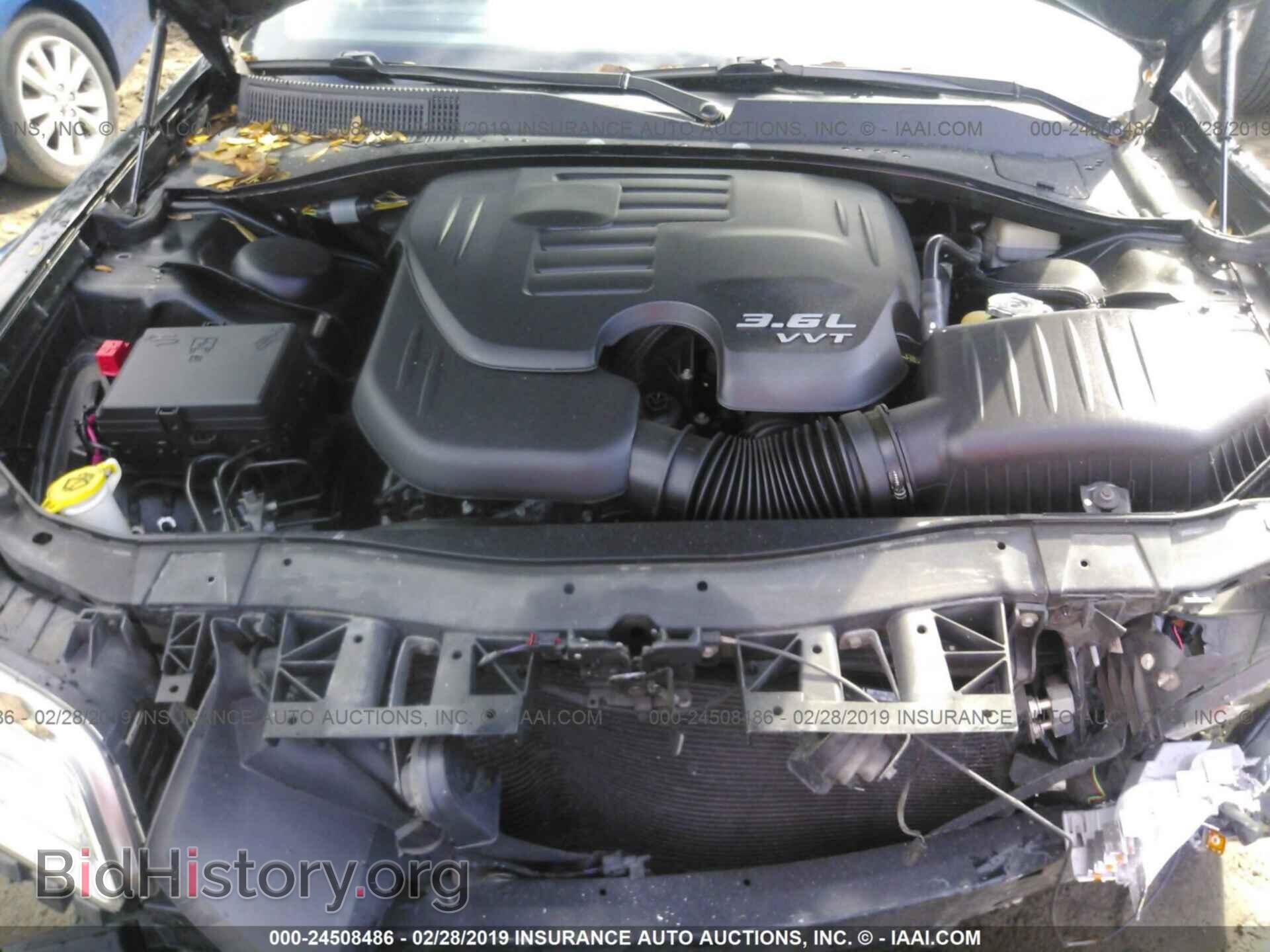 2014 CHRYSLER 300 - VIN: 2C3CCARG9EH209500 - Фото 10