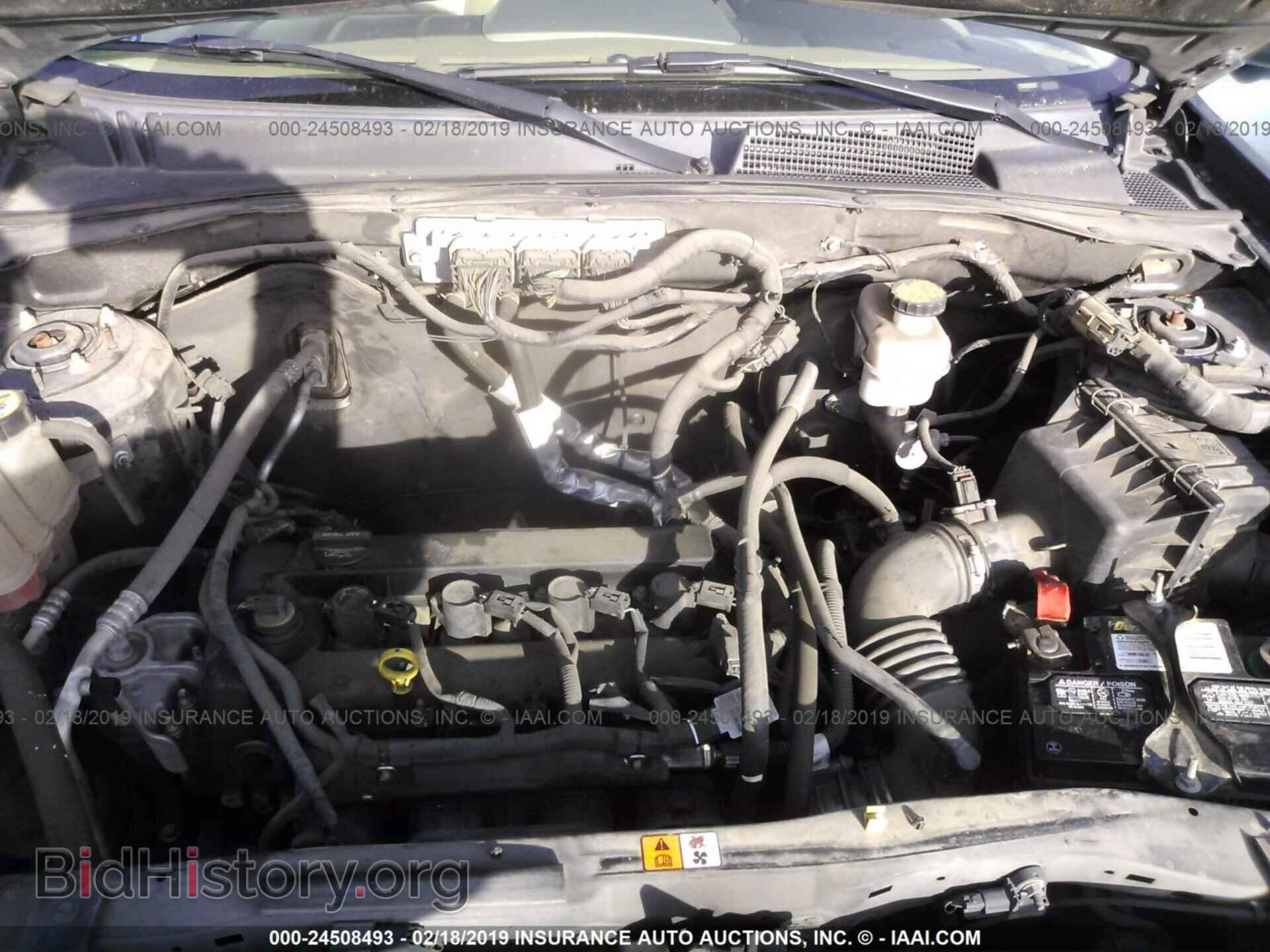 2011 FORD ESCAPE - VIN: 1FMCU0D72BKA07205 - Фото 10