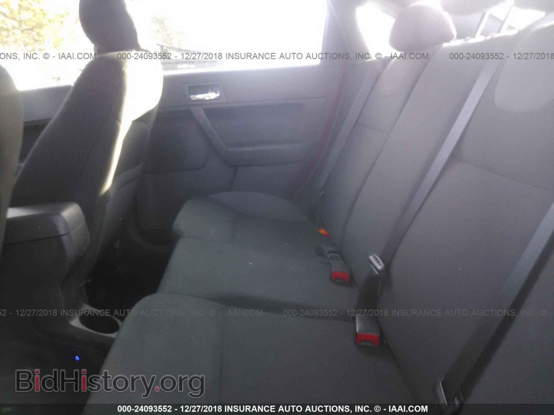 2009 FORD FOCUS - VIN: 1FAHP36N49W226383 - Фото 8