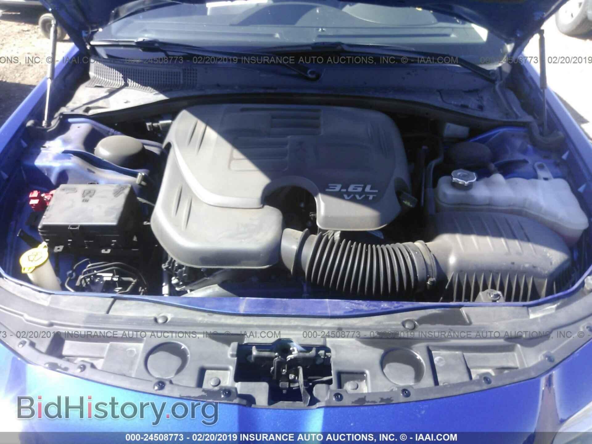 2018 CHRYSLER 300 - VIN: 2C3CCAAG7JH341158 - Фото 10