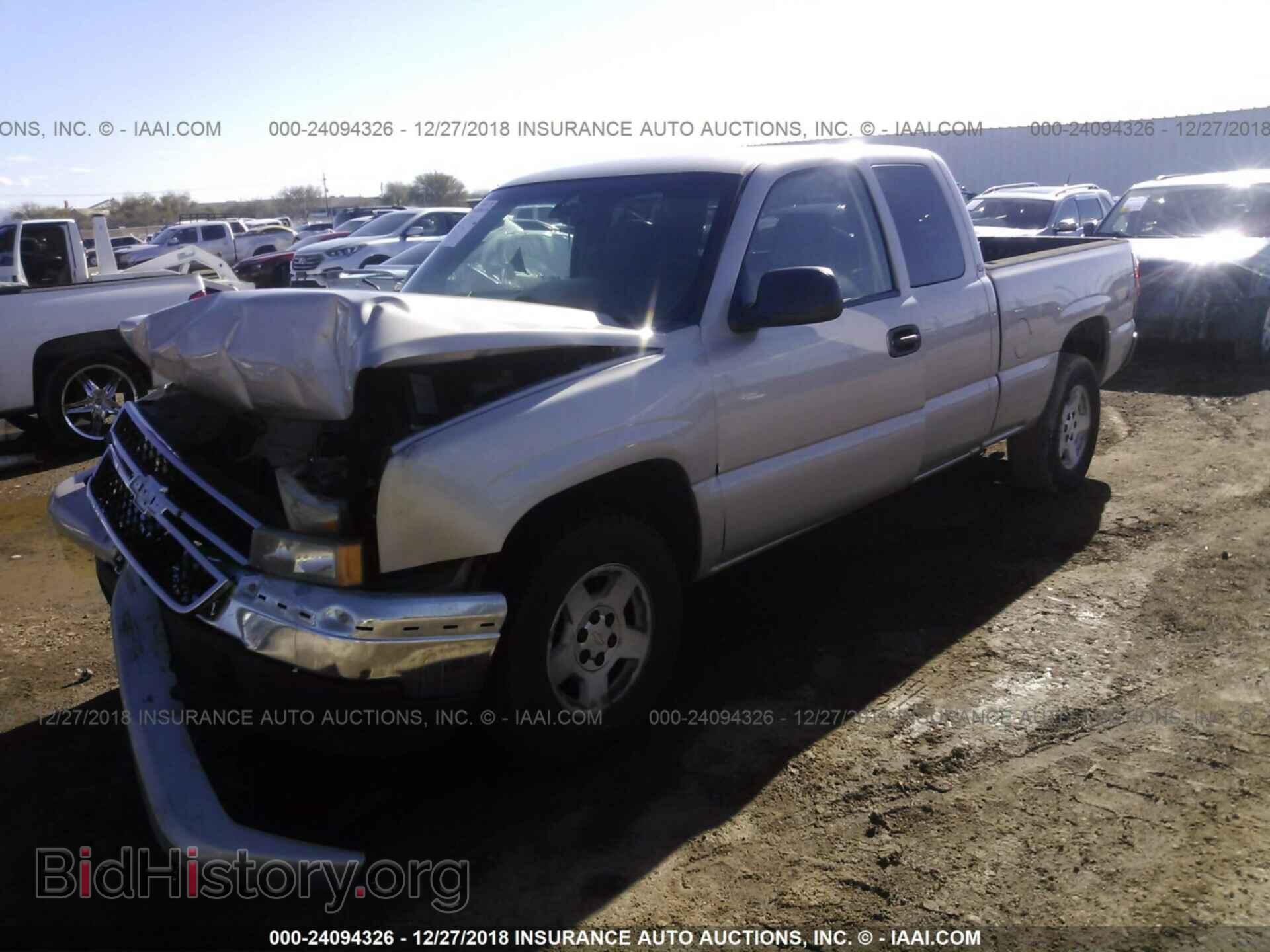 2007 CHEVROLET SILVERADO - VIN: 1GCEK19B07Z173324 - Фото 2