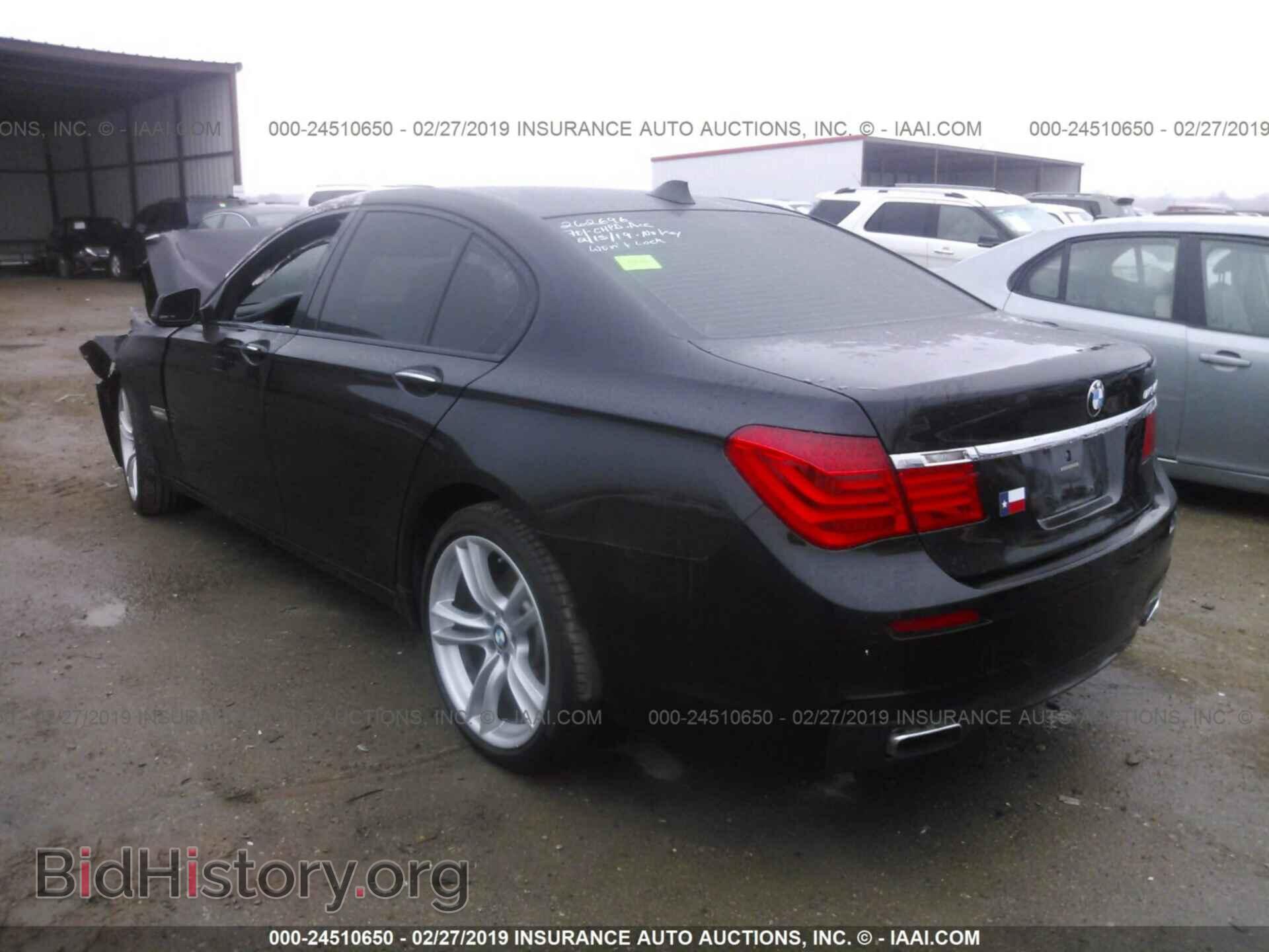 2011 BMW 740 - VIN: WBAKA4C55BC392184 - Фото 3