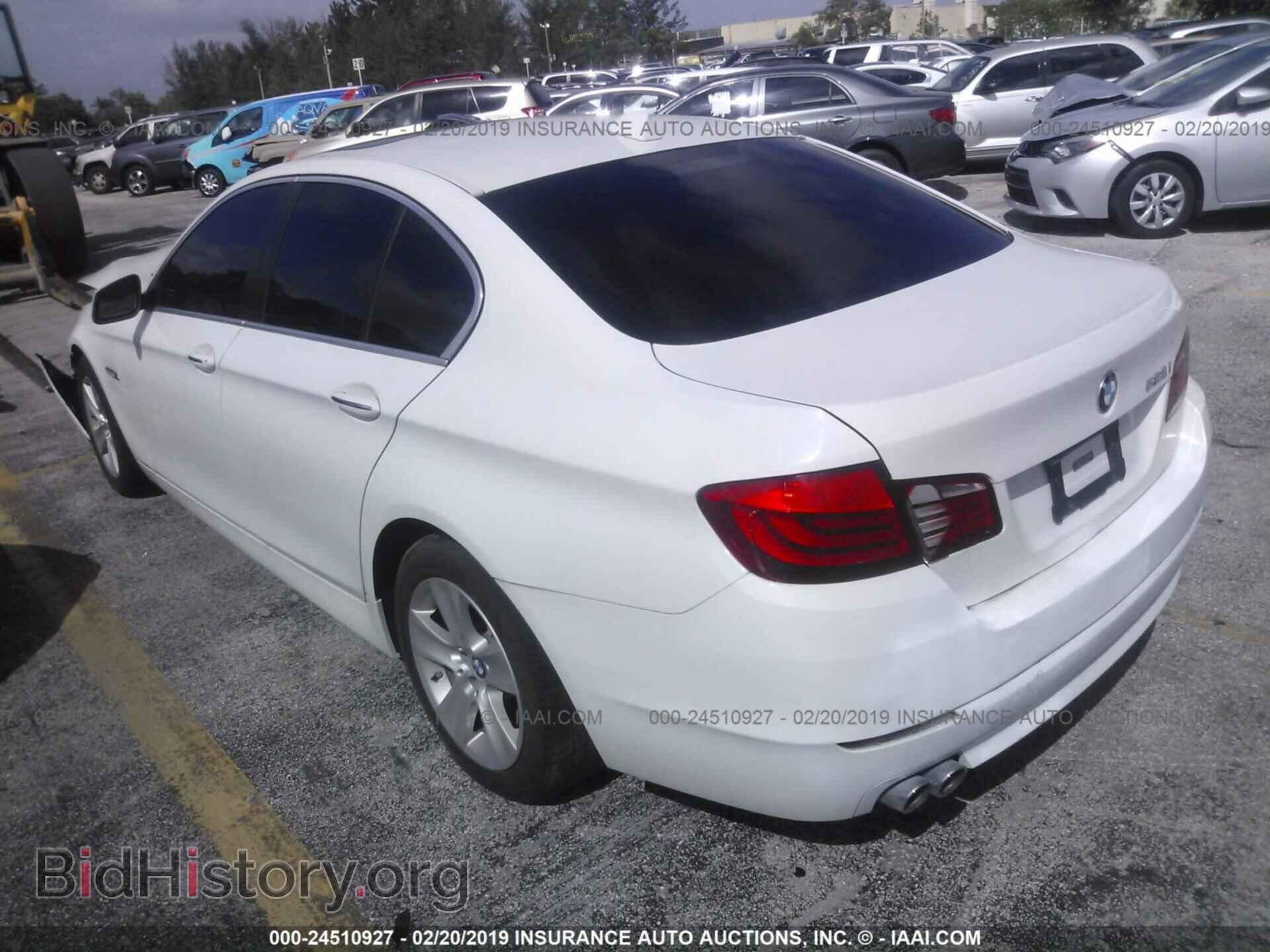 2011 BMW 528 - VIN: WBAFR1C53BDV76526 - Photo 3