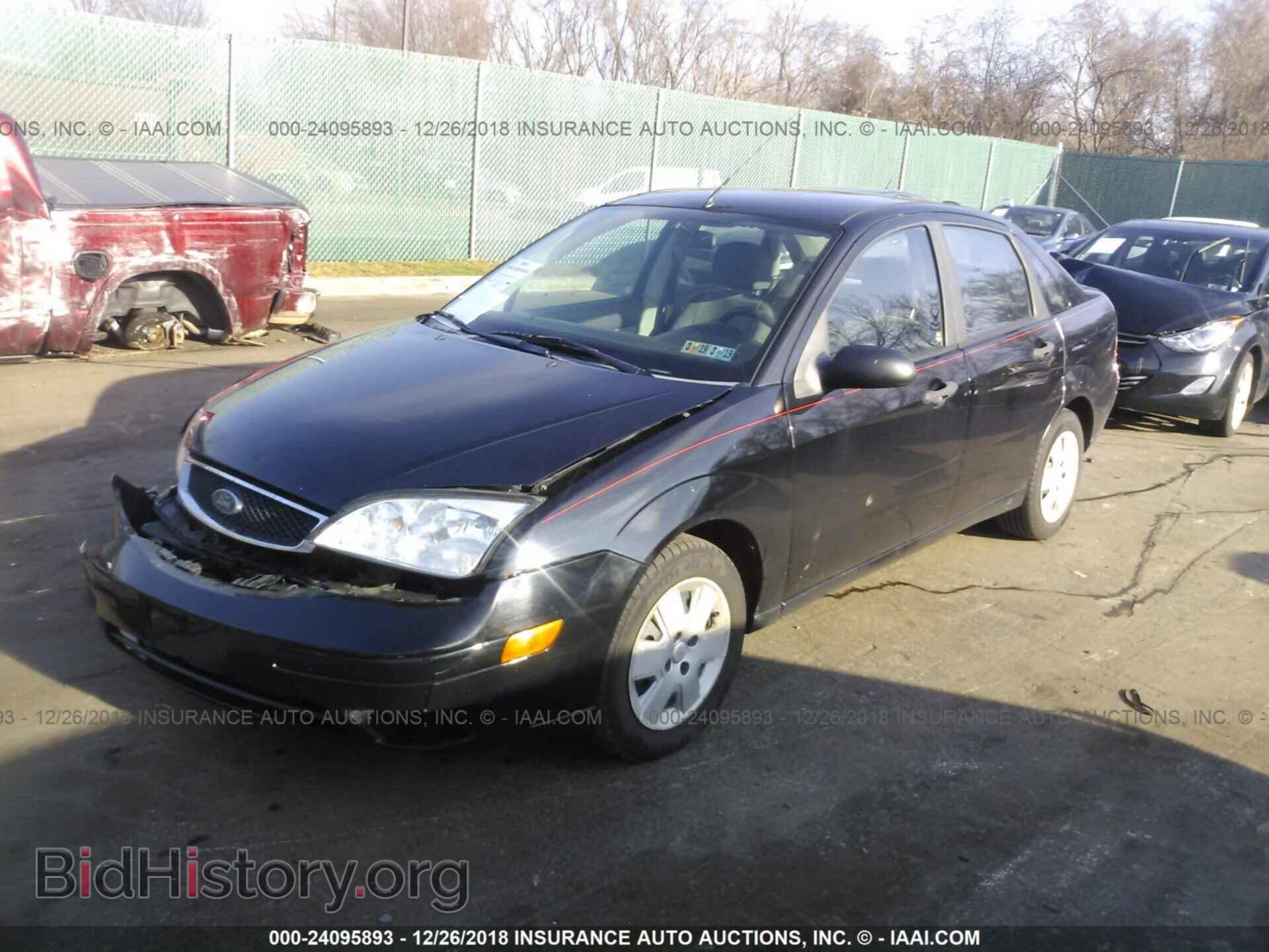 2006 FORD FOCUS - VIN: 1FAHP34N46W229153 - Фото 2