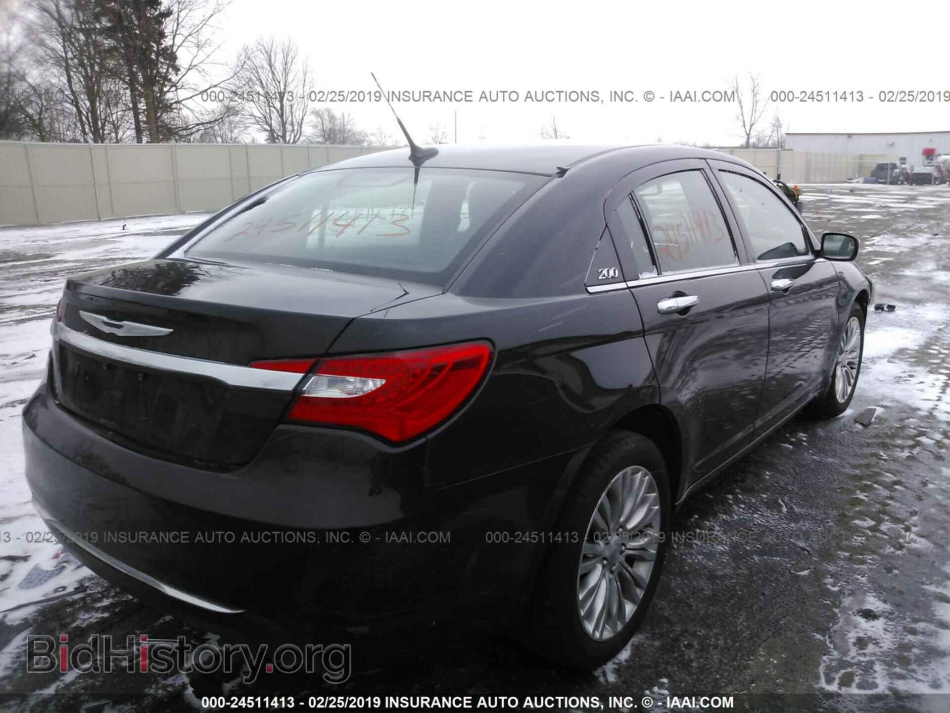 2011 CHRYSLER 200 - VIN: 1C3BC2FG8BN505617 - Photo 4