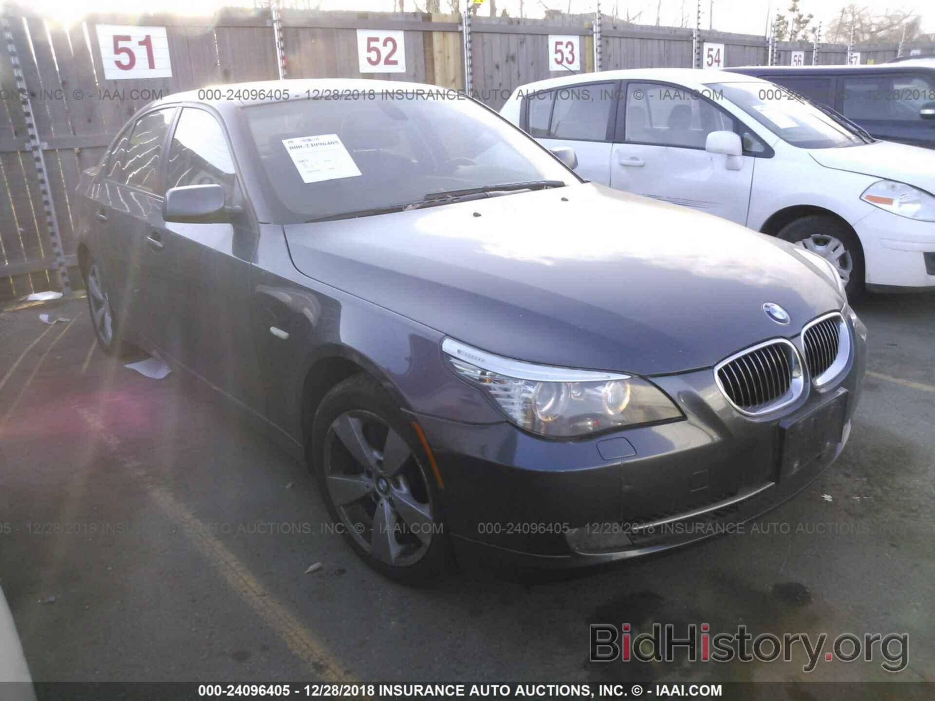 Photo WBANV135X8CZ57439 - BMW 528 2008