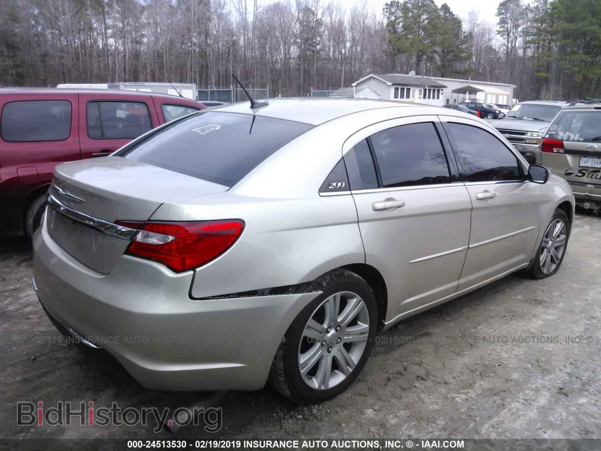 2013 CHRYSLER 200 - VIN: 1C3CCBBB2DN732318 - Фото 4