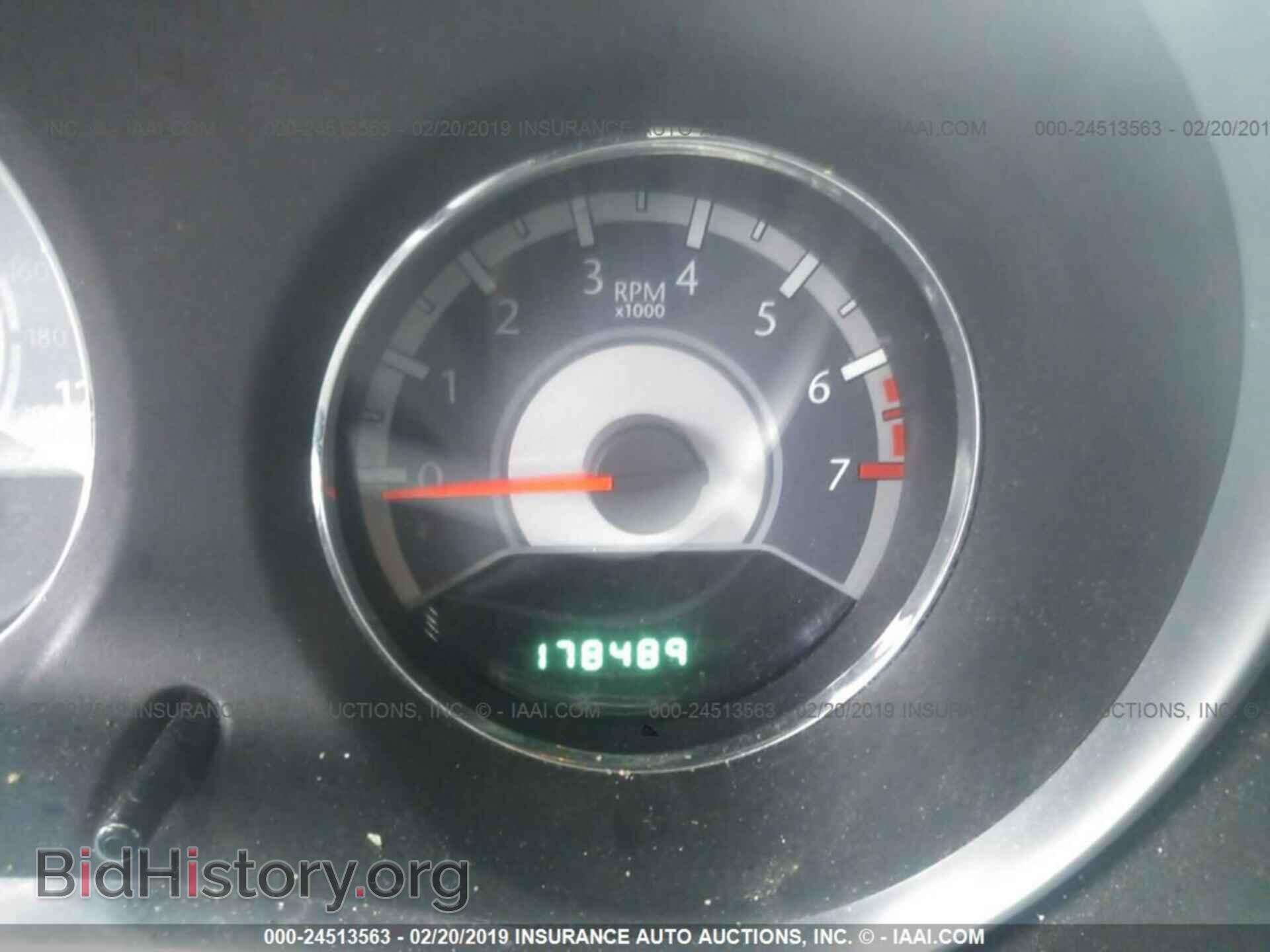 2011 CHRYSLER 200 - VIN: 1C3BC4FG8BN585626 - Фото 7