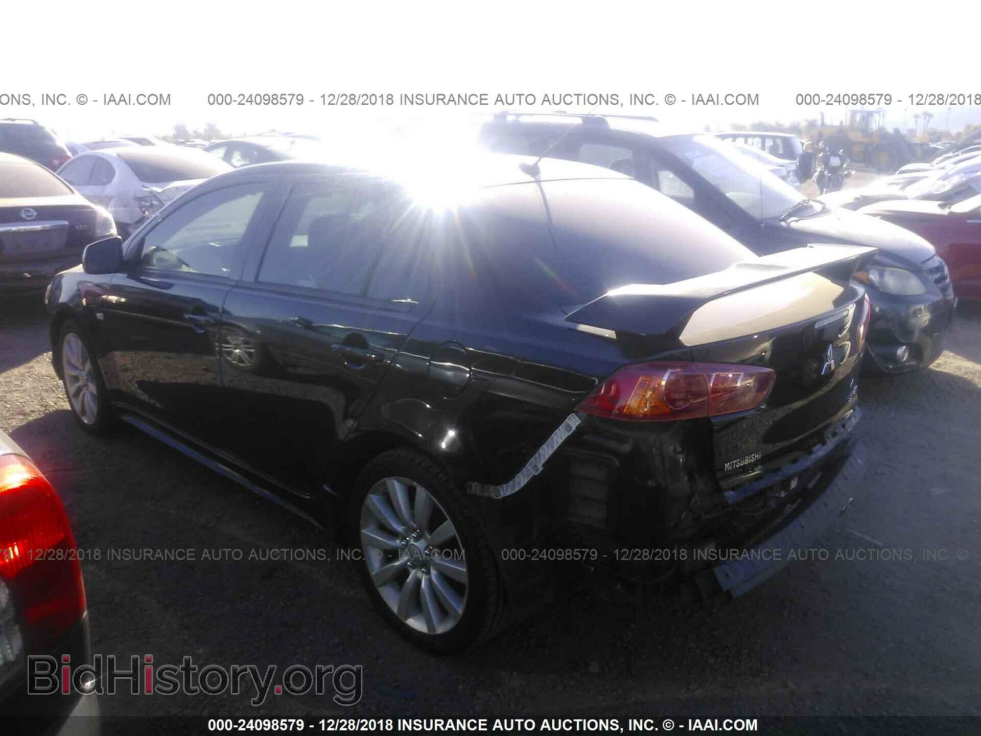 2008 MITSUBISHI LANCER - VIN: JA3AU86UX8U016663 - Фото 3