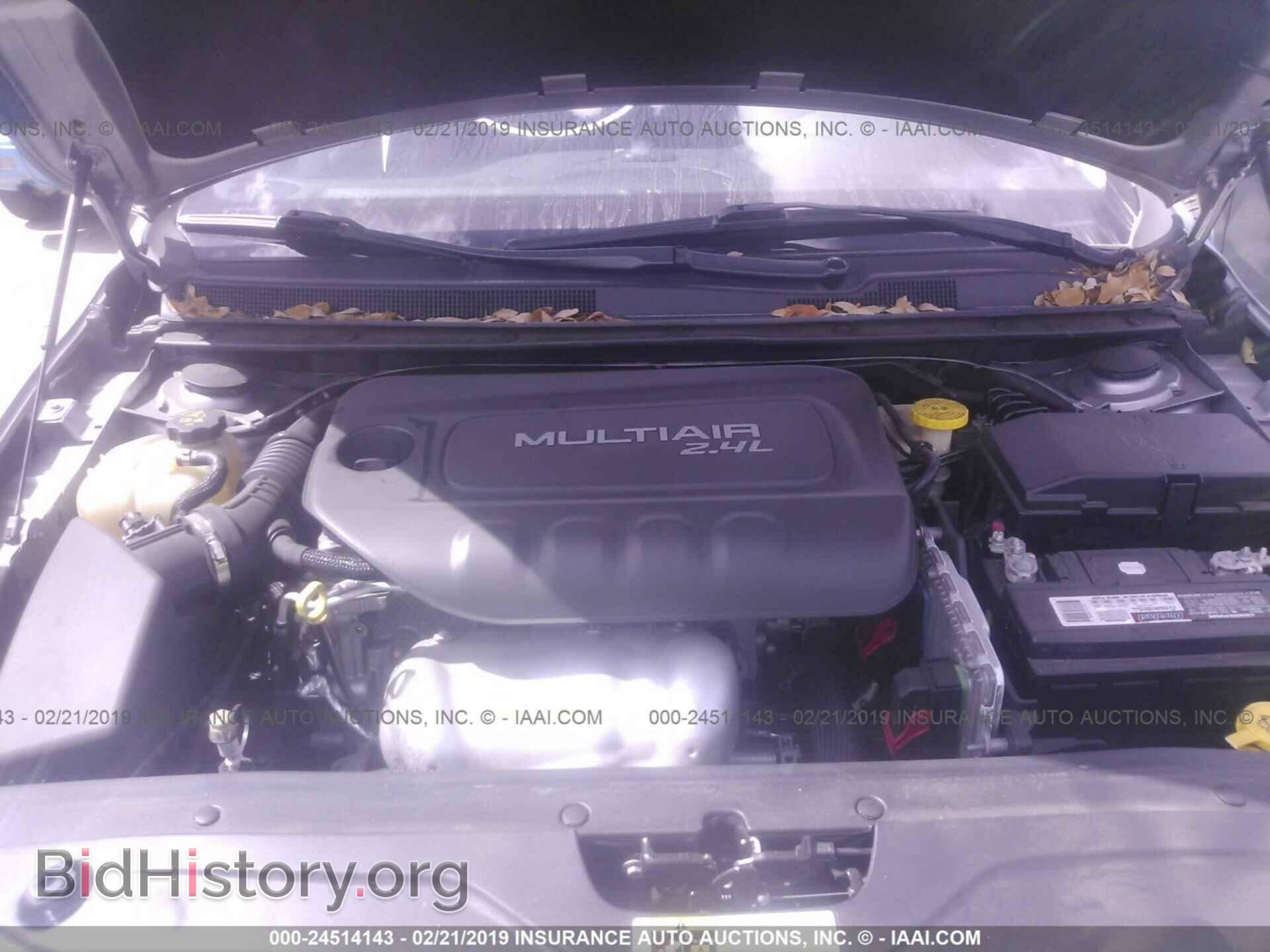 2016 CHRYSLER 200 - VIN: 1C3CCCAB1GN148942 - Photo 10
