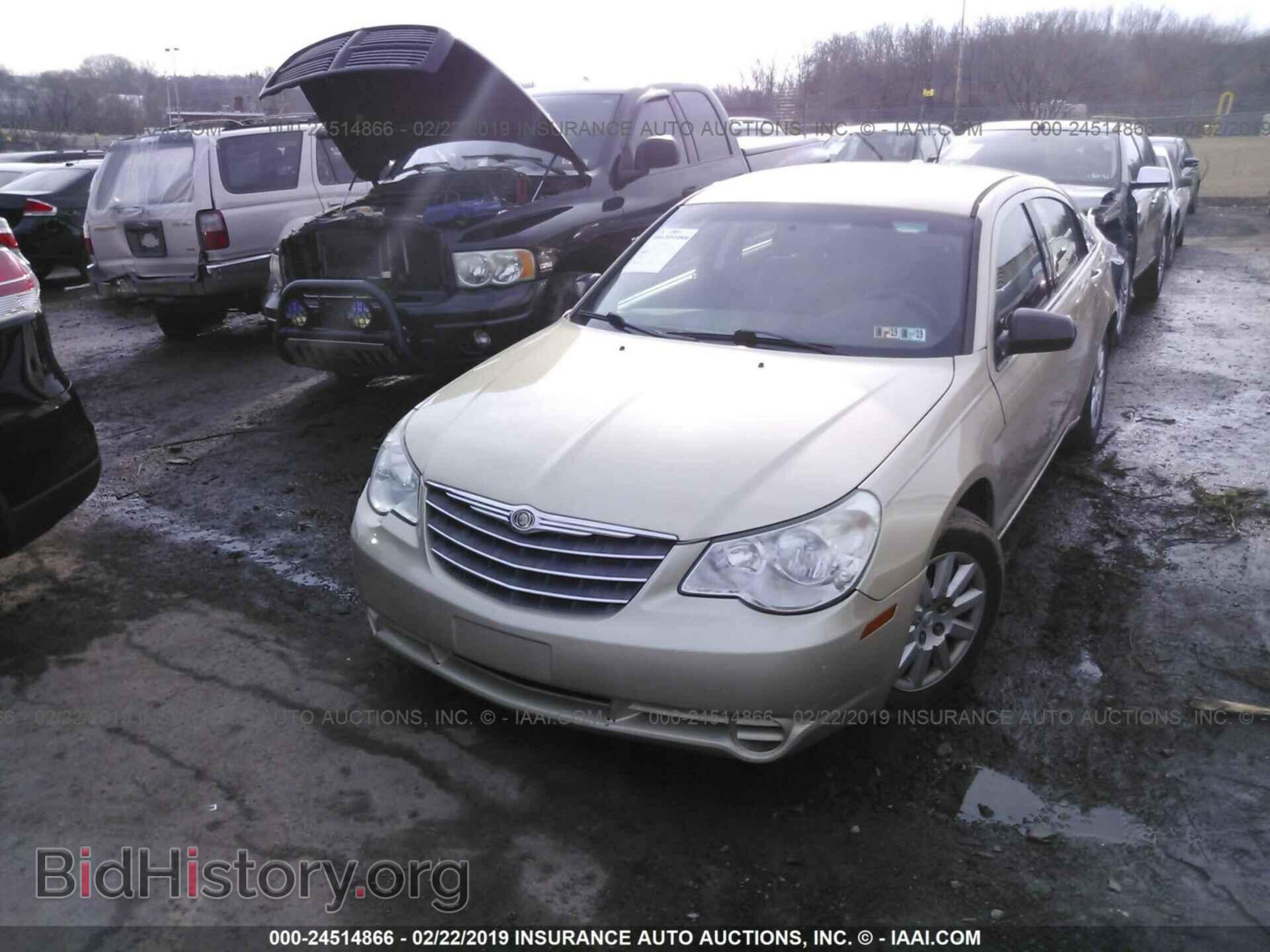 2010 CHRYSLER SEBRING - VIN: 1C3CC4FBXAN223465 - Фото 2