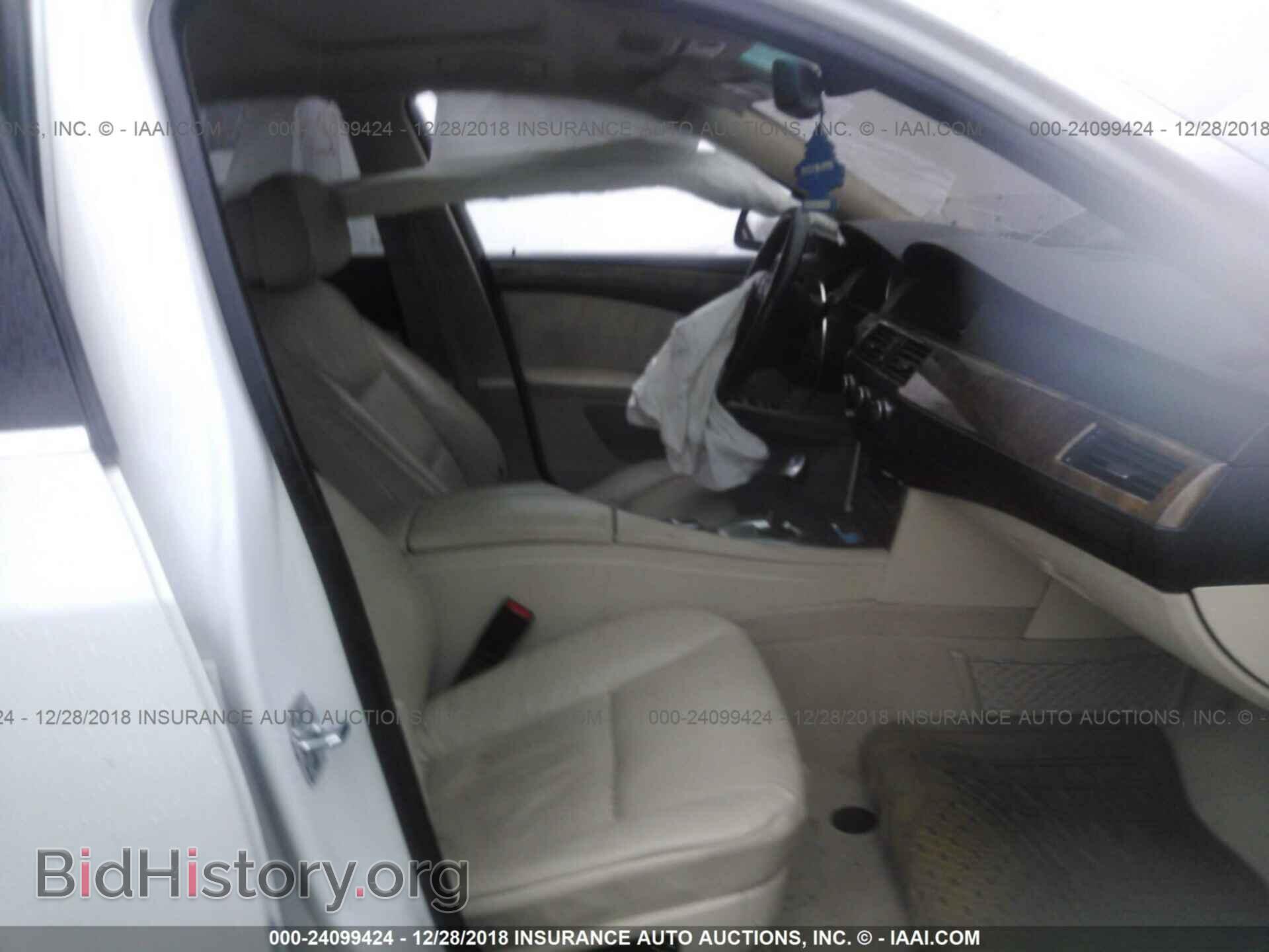 2008 BMW 528 - VIN: WBANV13508CZ51360 - Фото 5