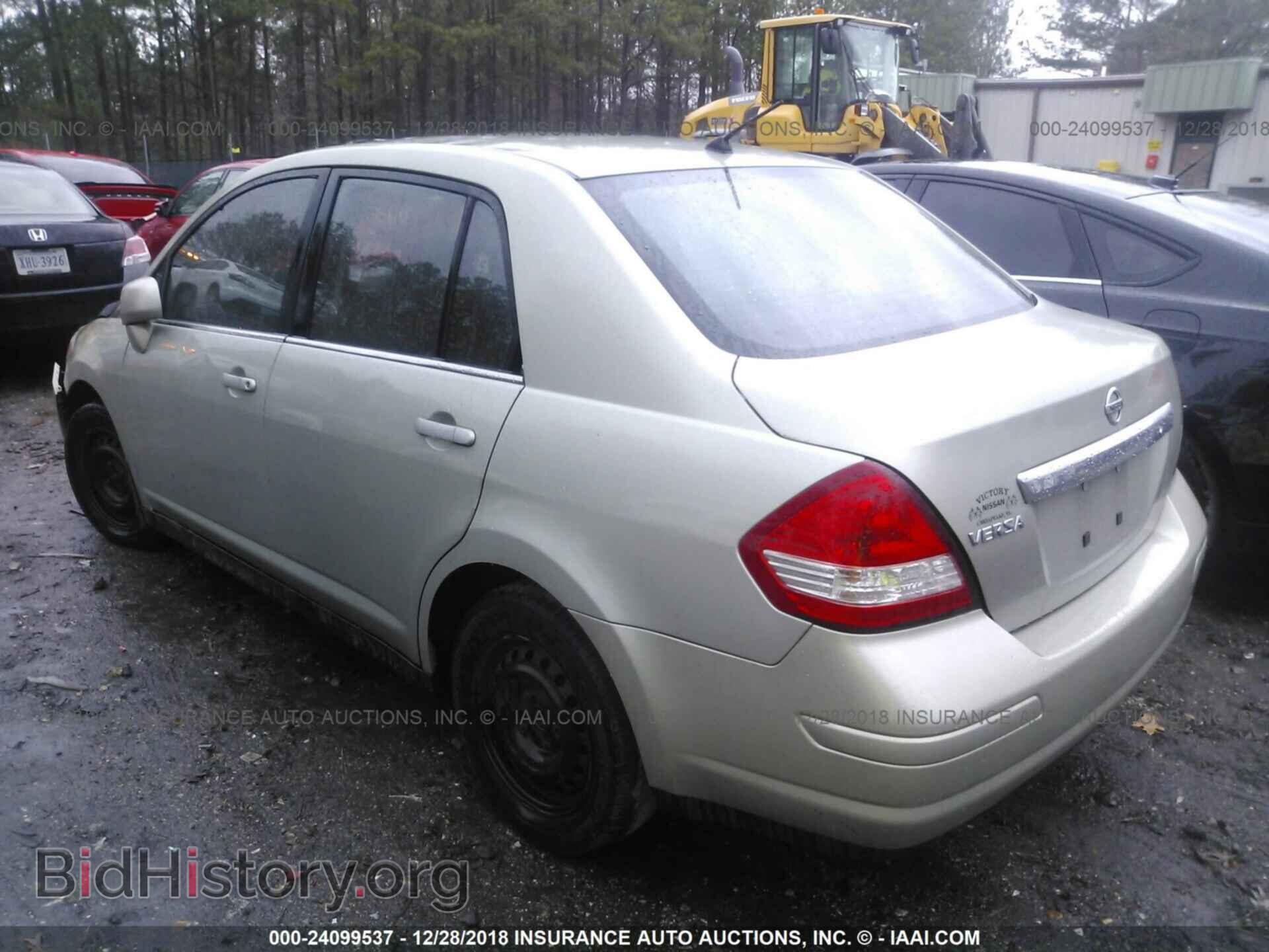 2008 NISSAN VERSA - VIN: 3N1BC11E08L384394 - Фото 3