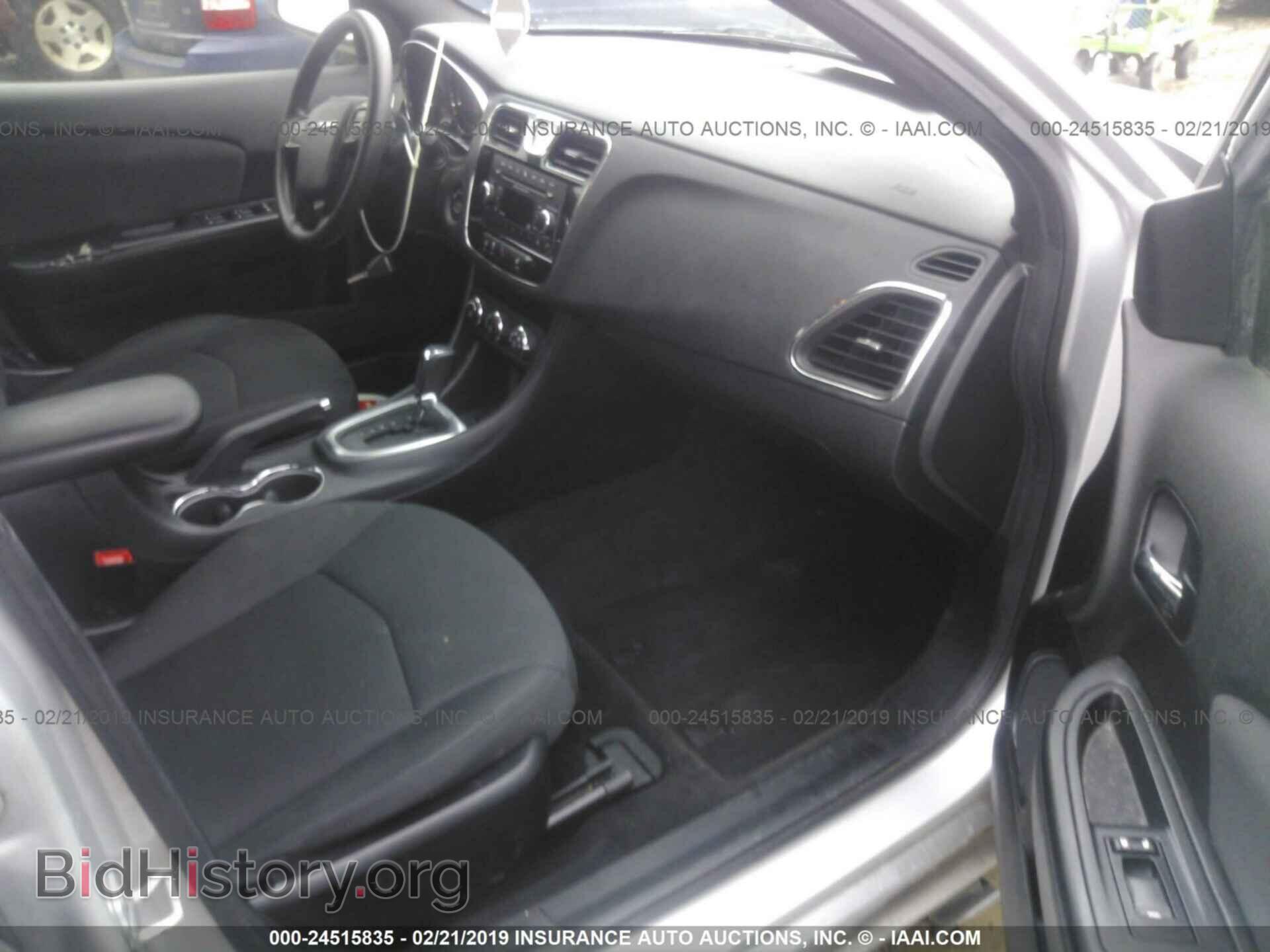 2012 CHRYSLER 200 - VIN: 1C3CCBAG9CN170624 - Фото 5
