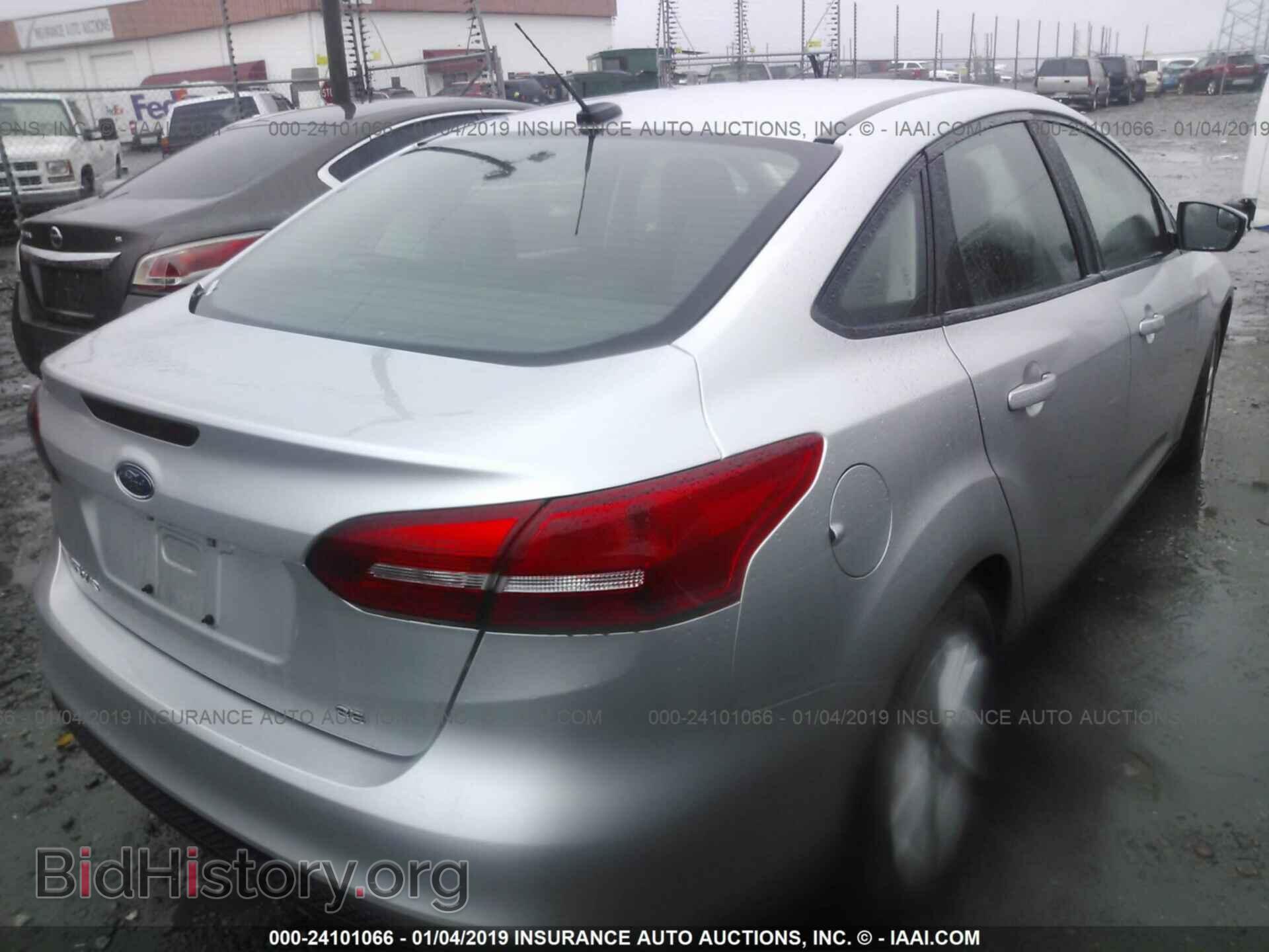 2017 FORD FOCUS - VIN: 1FADP3F21HL272001 - Photo 4