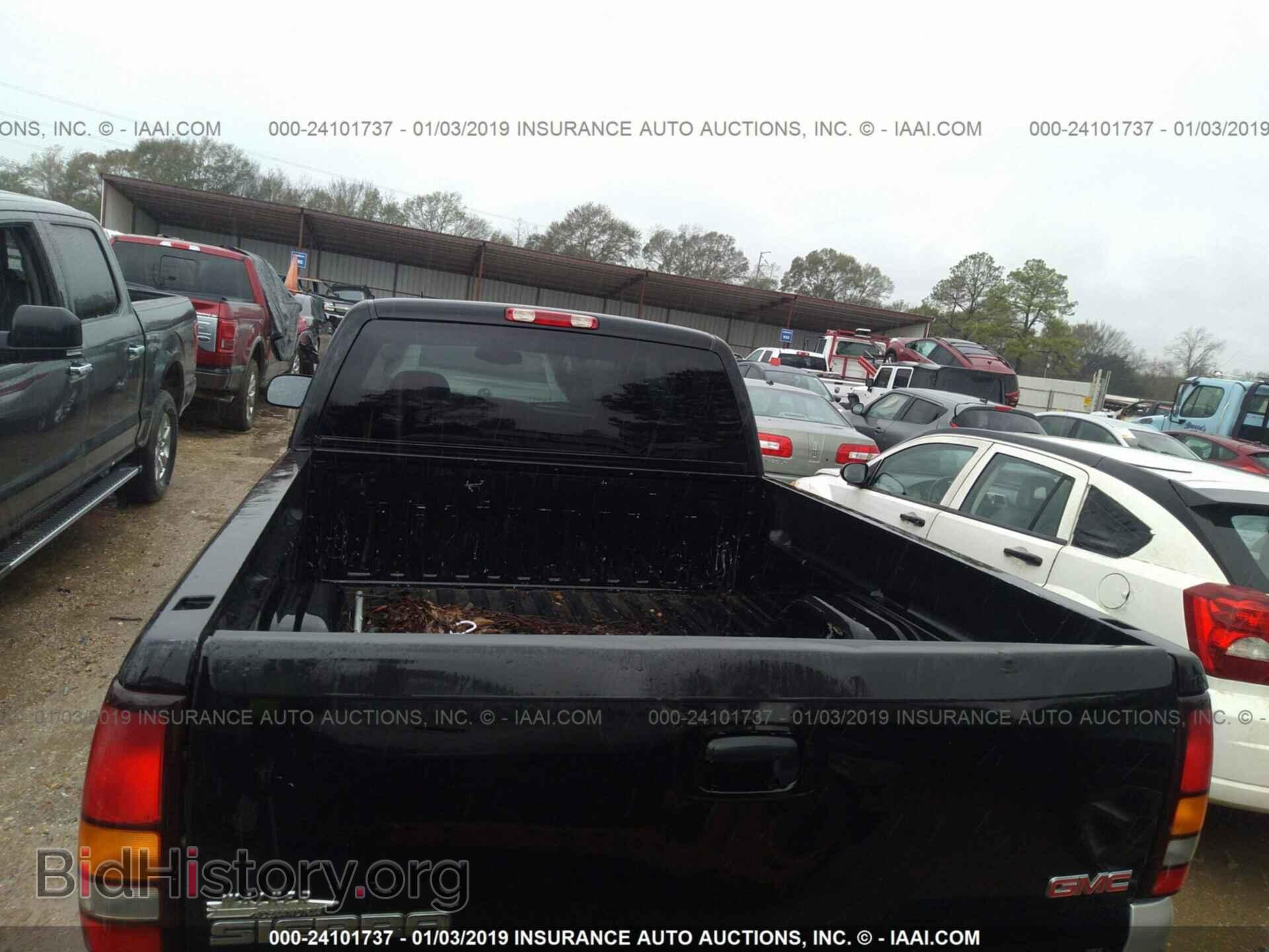 2004 GMC NEW SIERRA - VIN: 2GTEC19TX41120897 - Фото 8